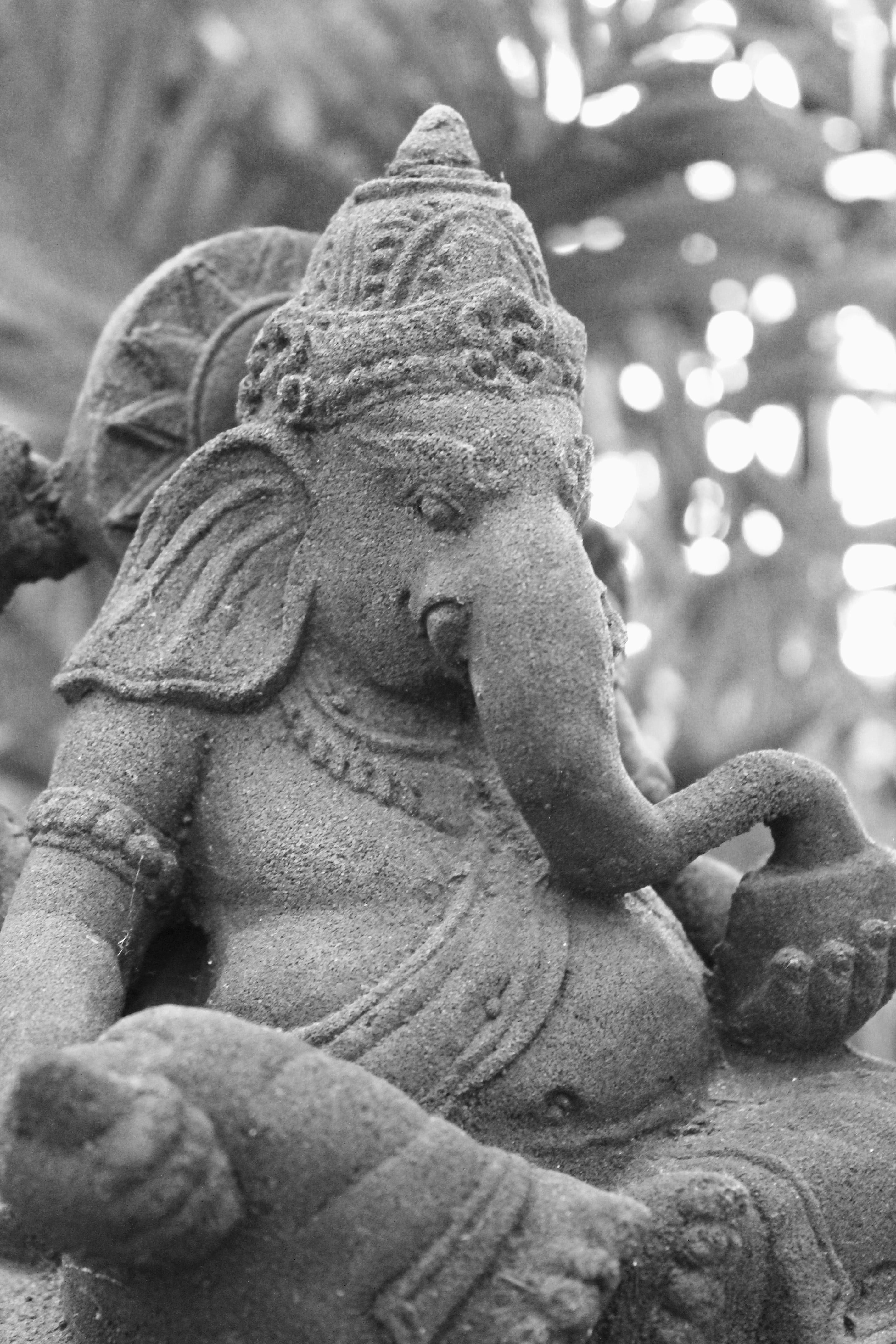 buddhism, art and craft, indian art, deva, amber avalona, religious statue, human representation, ganesh, day, ceremony, ganapati, spirituality, remover of obstacles, Phone HD Wallpaper