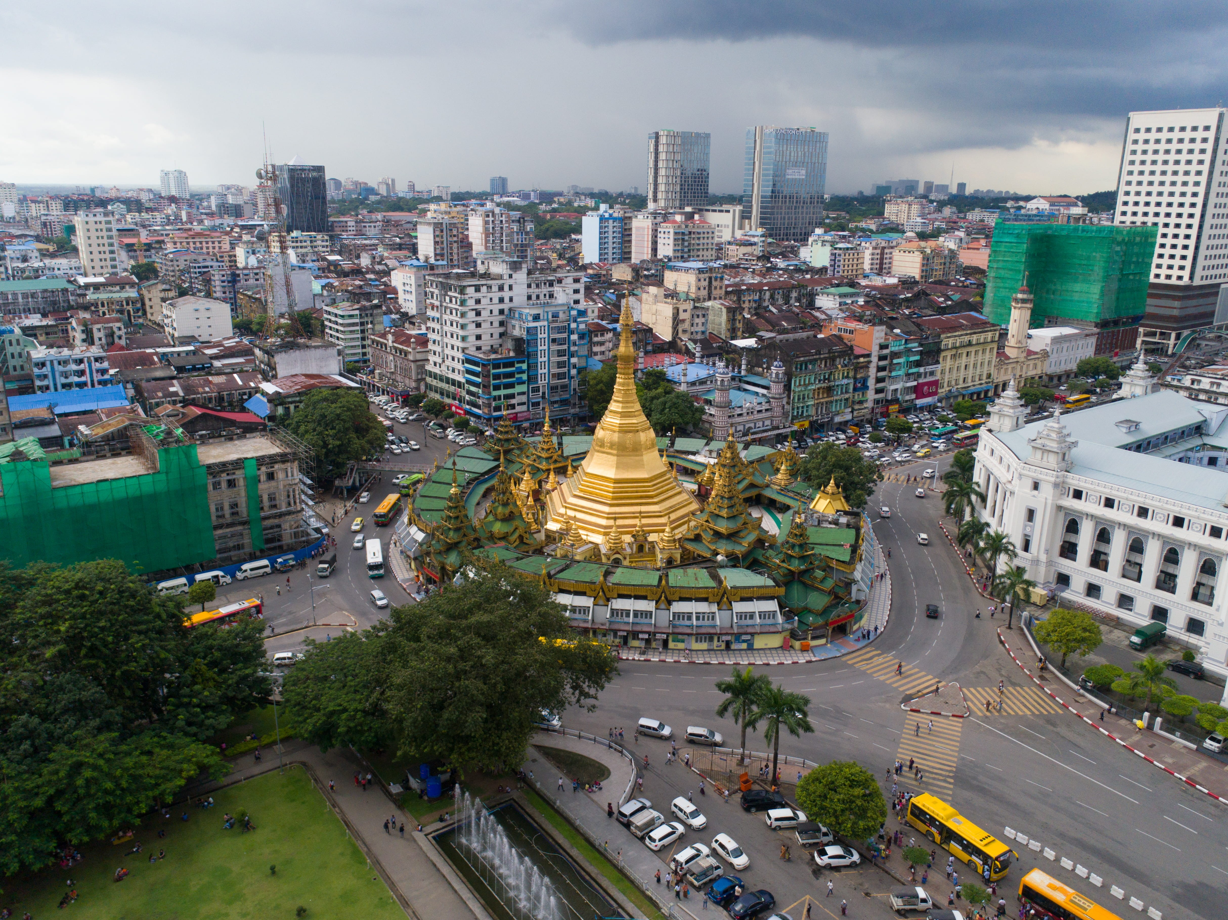 building exterior, belief, sule pagoda, city street, building, car, aerial, architecture, road, nature, outdoors, cityscape, landmark, motor vehicle, pagoda, HD Wallpaper