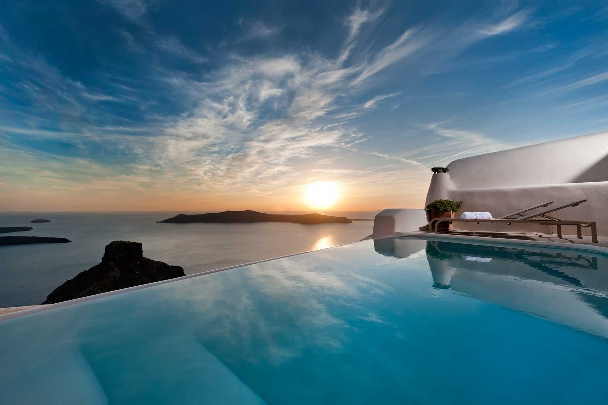 modern, sky, luxury hotel, 1080P, water, horizon over water, sunlight, roof, blue, tranquil scene, car, black, outdoors, infinity pool, white, trip, luxury, HD Wallpaper