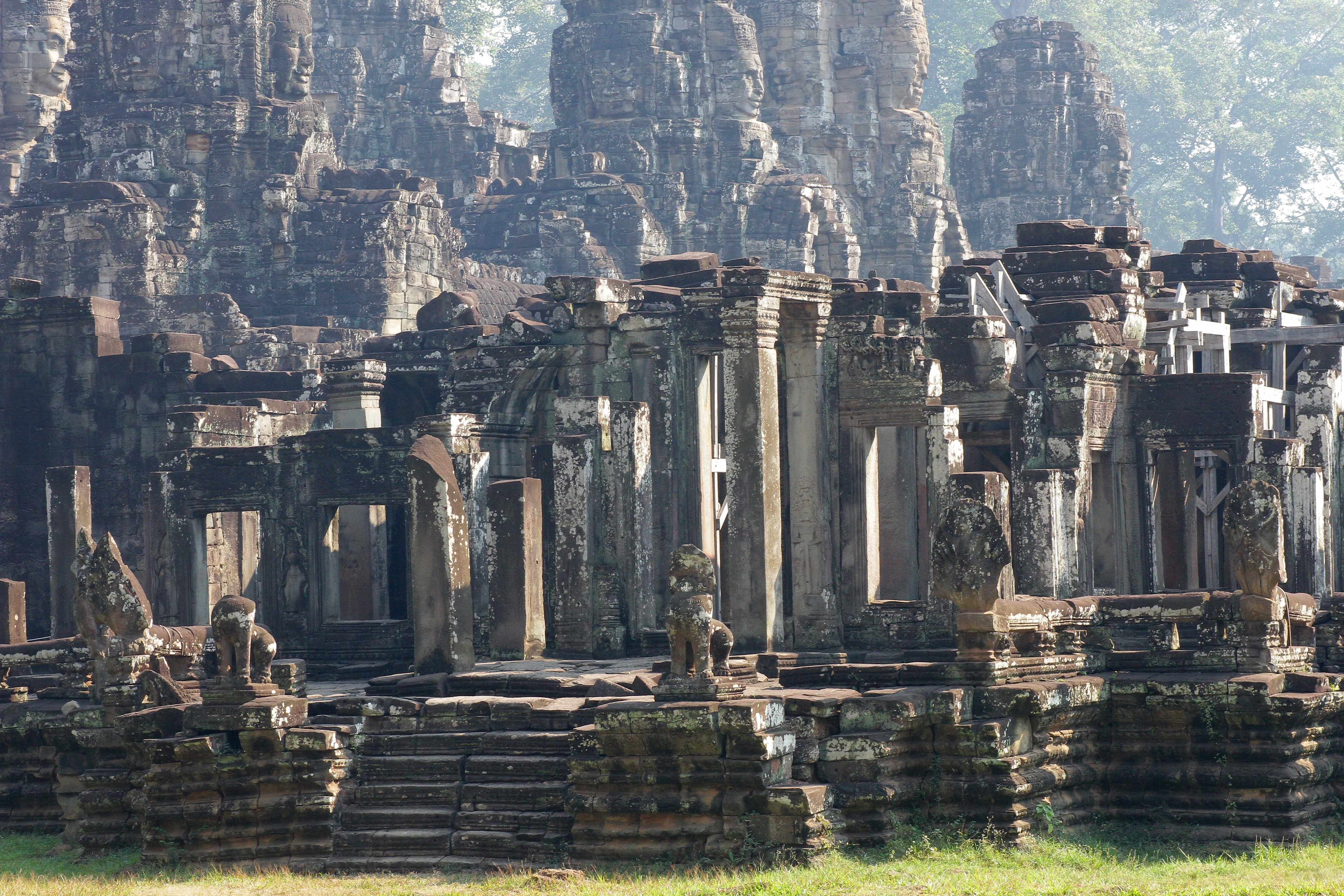 deterioration, history, architectural column, archaeology, ancient civilization, outdoors, old, travel, spirituality, khmer, architecture, angkor wat, built structure, HD Wallpaper