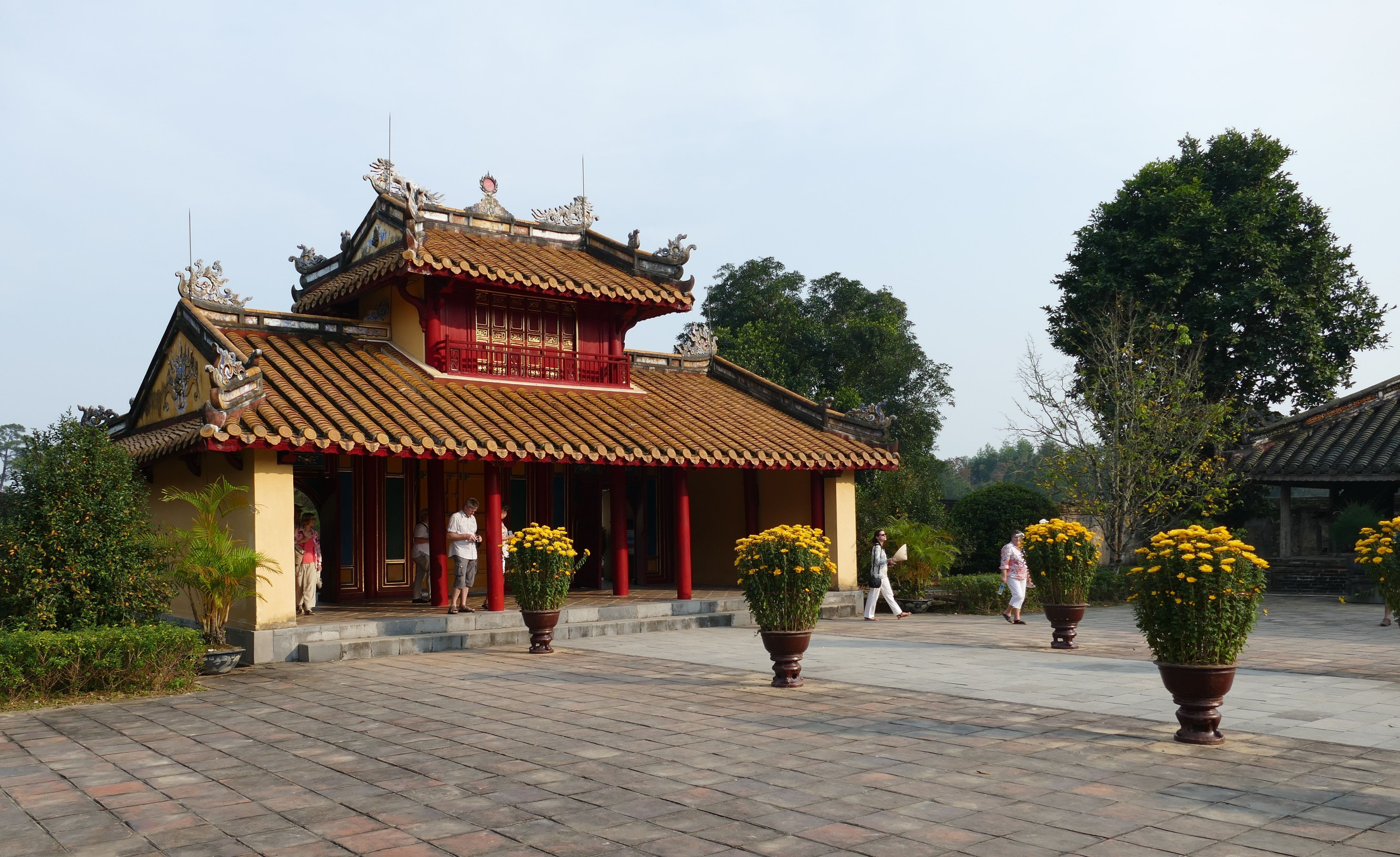 unesco world heritage site, world heritage, sky, architecture, temple, vietnam, roof, unesco, place of worship, the past, places of interest, grave, spirituality, HD Wallpaper