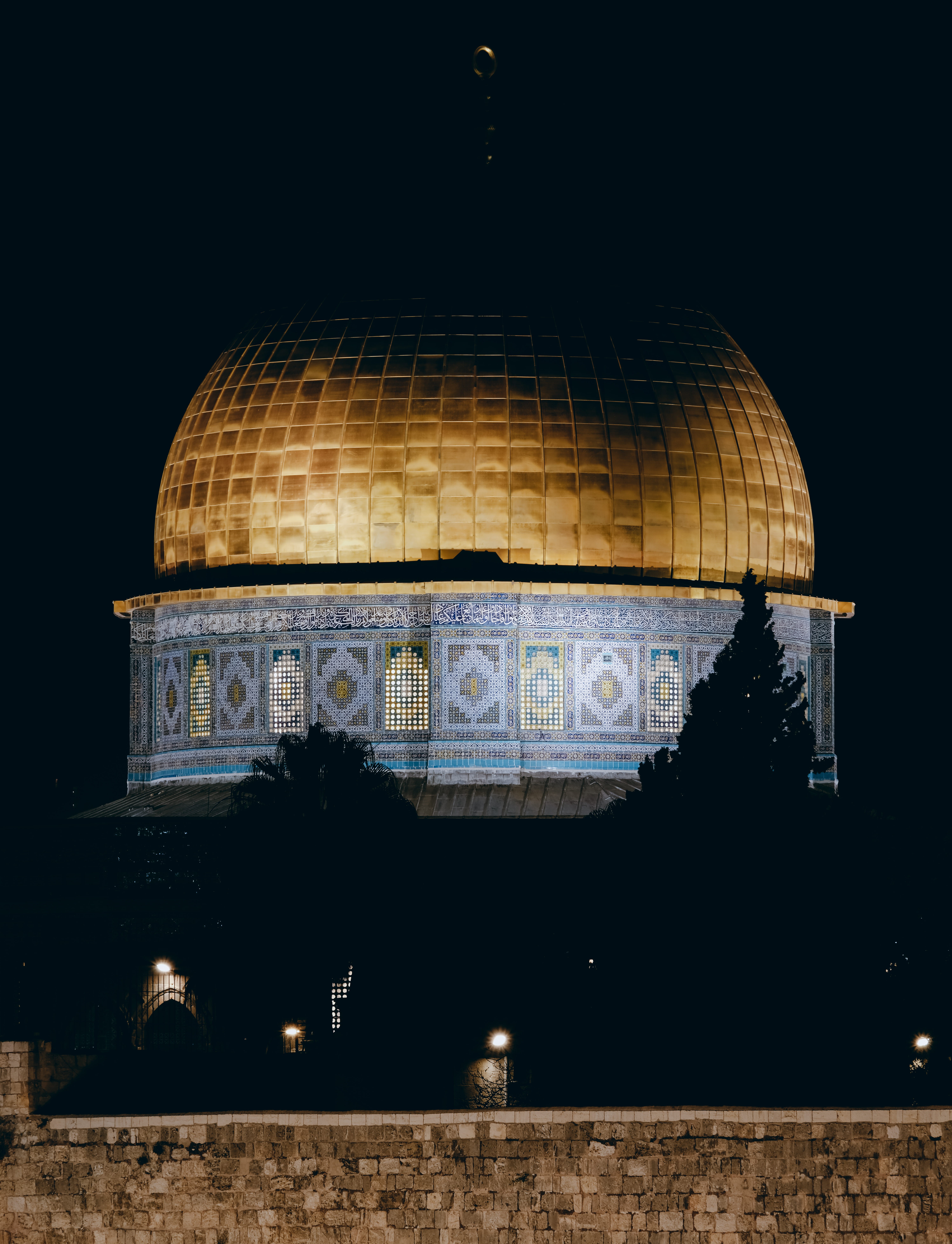 dome of the rock, 8K, travel destinations, dome, illuminated, skyline, design, nature, building exterior, israel, city, longexposure, built structure, Phone HD Wallpaper