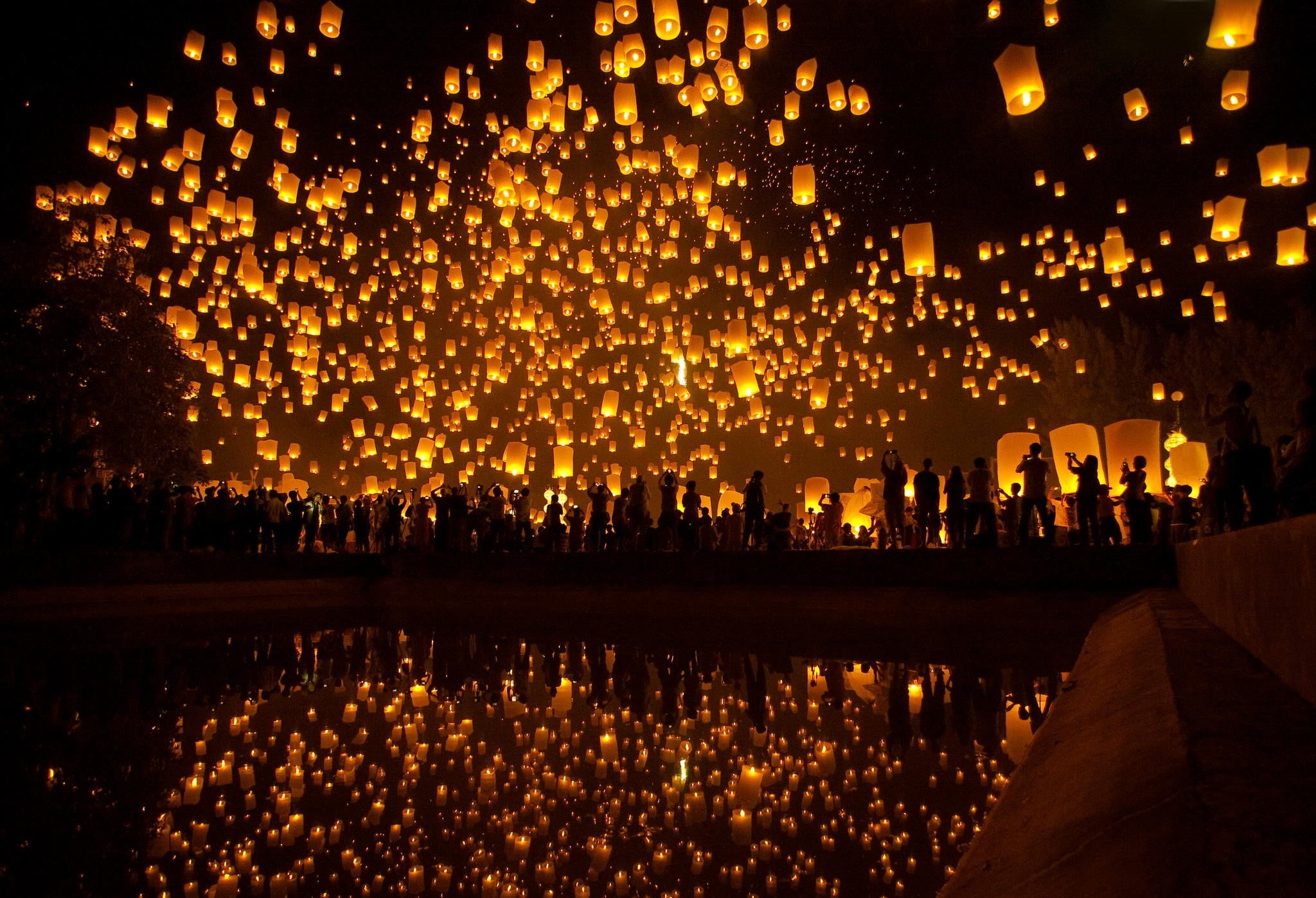 crowd, illuminated, light - Natural Phenomenon, asia, group of people, large group of people, burning, flame, religion, lake, firework display, silhouette, HD Wallpaper