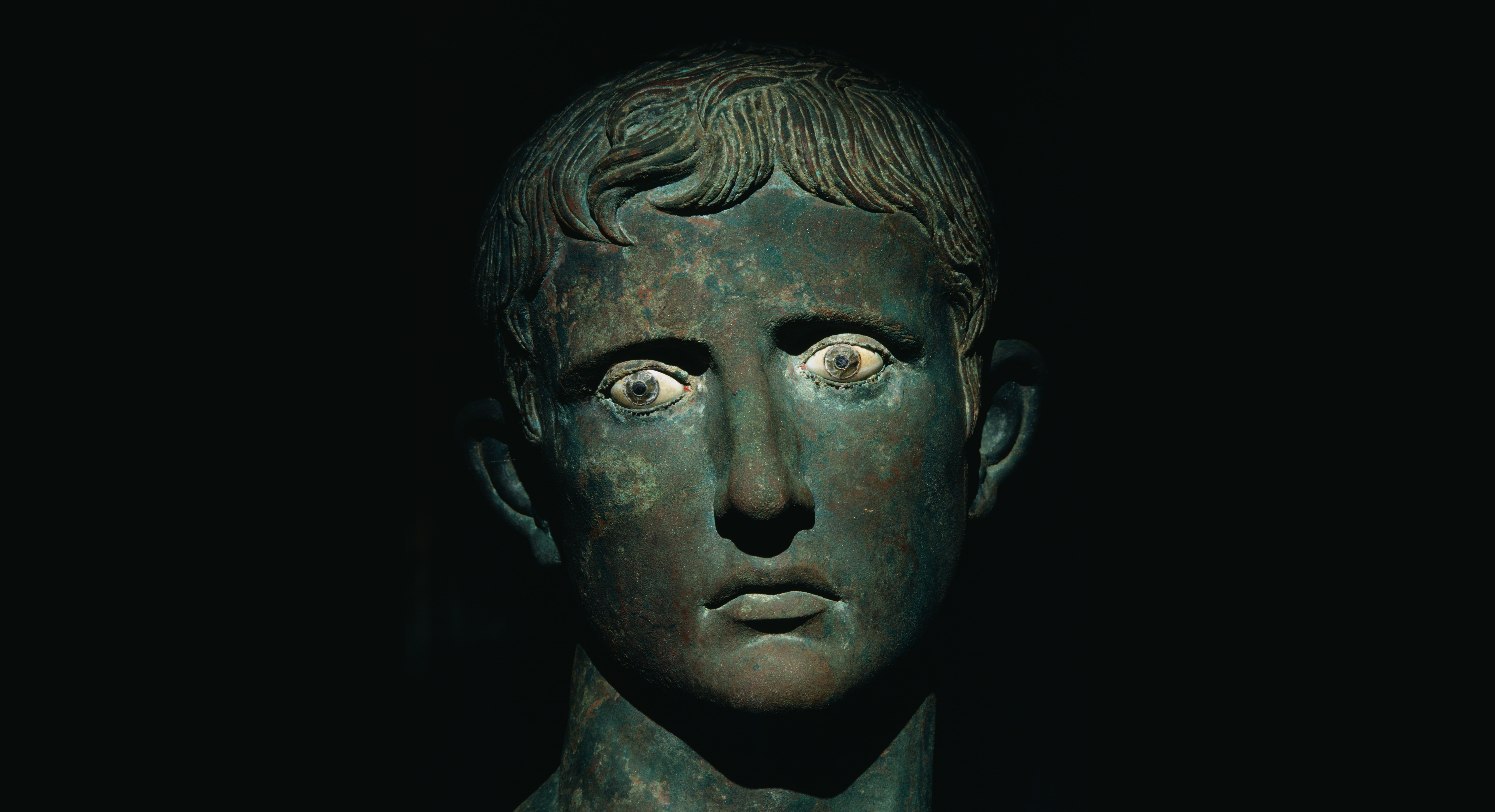 roman empire, sculpture, history, human representation, male likeness, copy space, religion, belief, dark, creativity, art and craft, 8K, indoors, close-up, HD Wallpaper