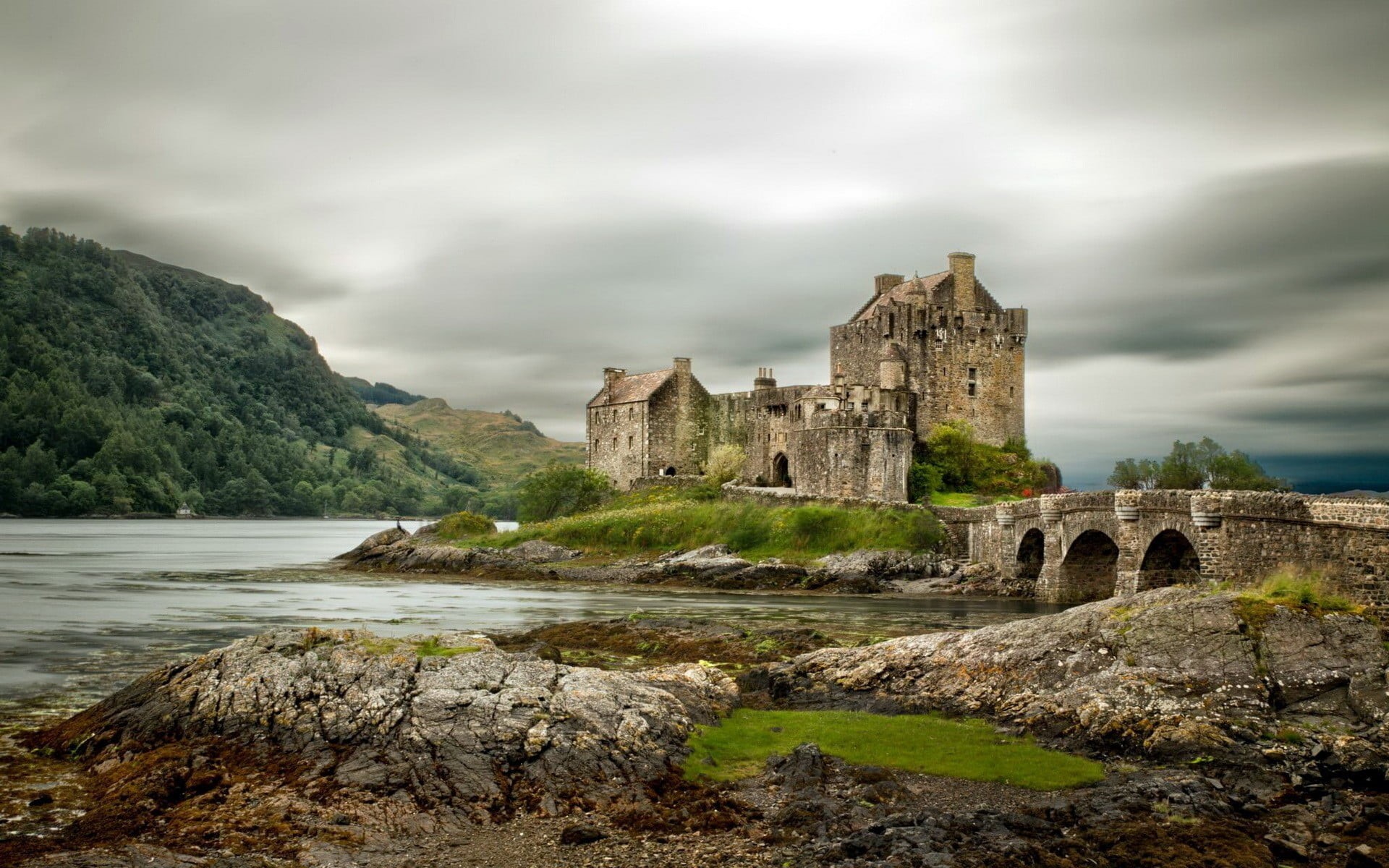 travel destinations, brown, castle, sky, old, building exterior, no people, water, architecture, 1080P, nature, history, overcast, the past, concrete, HD Wallpaper