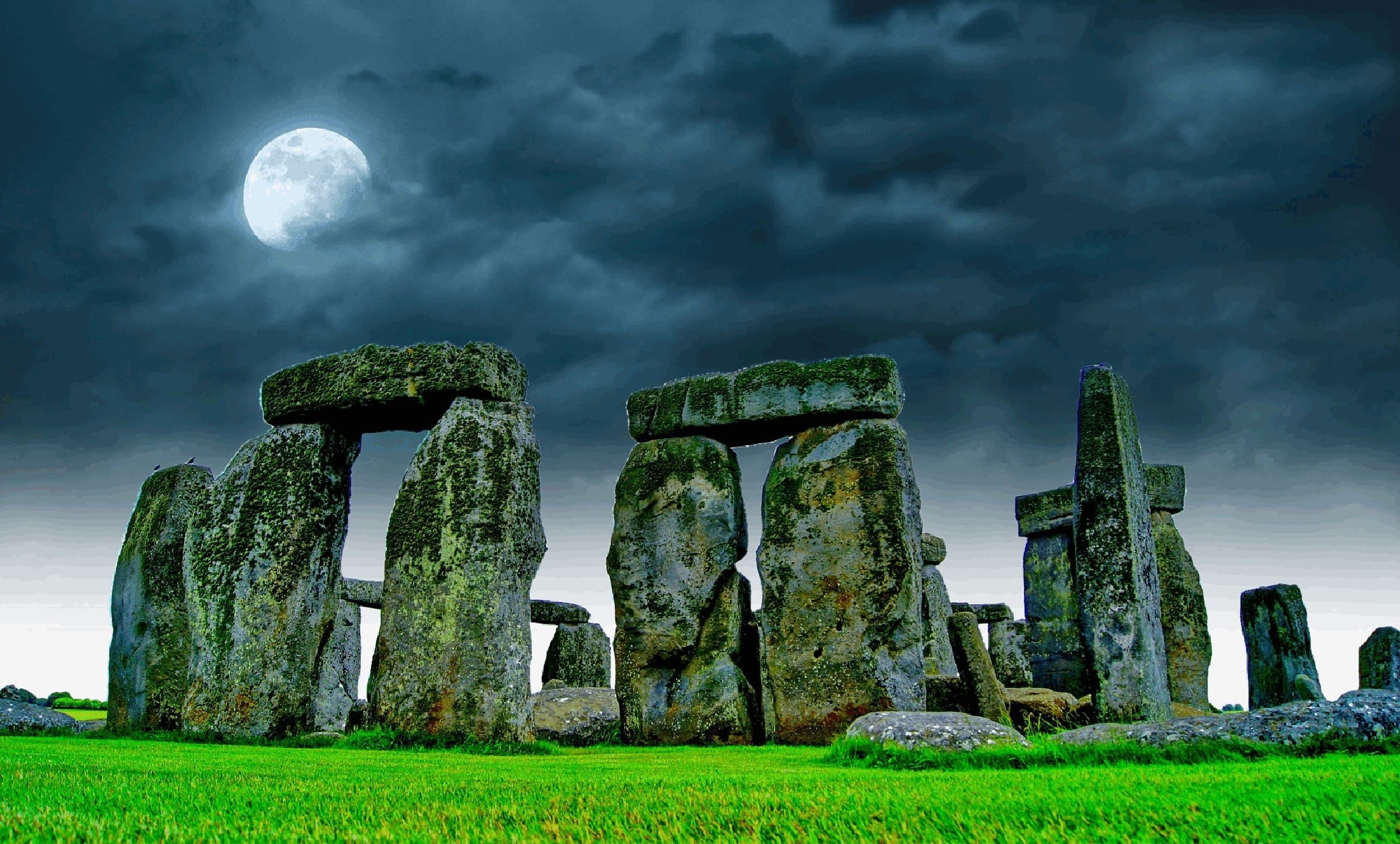 stone, sky, mystery, night, grass, uK, moon, dramatic sky, megalith, historically, architecture, england, old ruin, dark, astronomy, evening, old, nature, HD Wallpaper