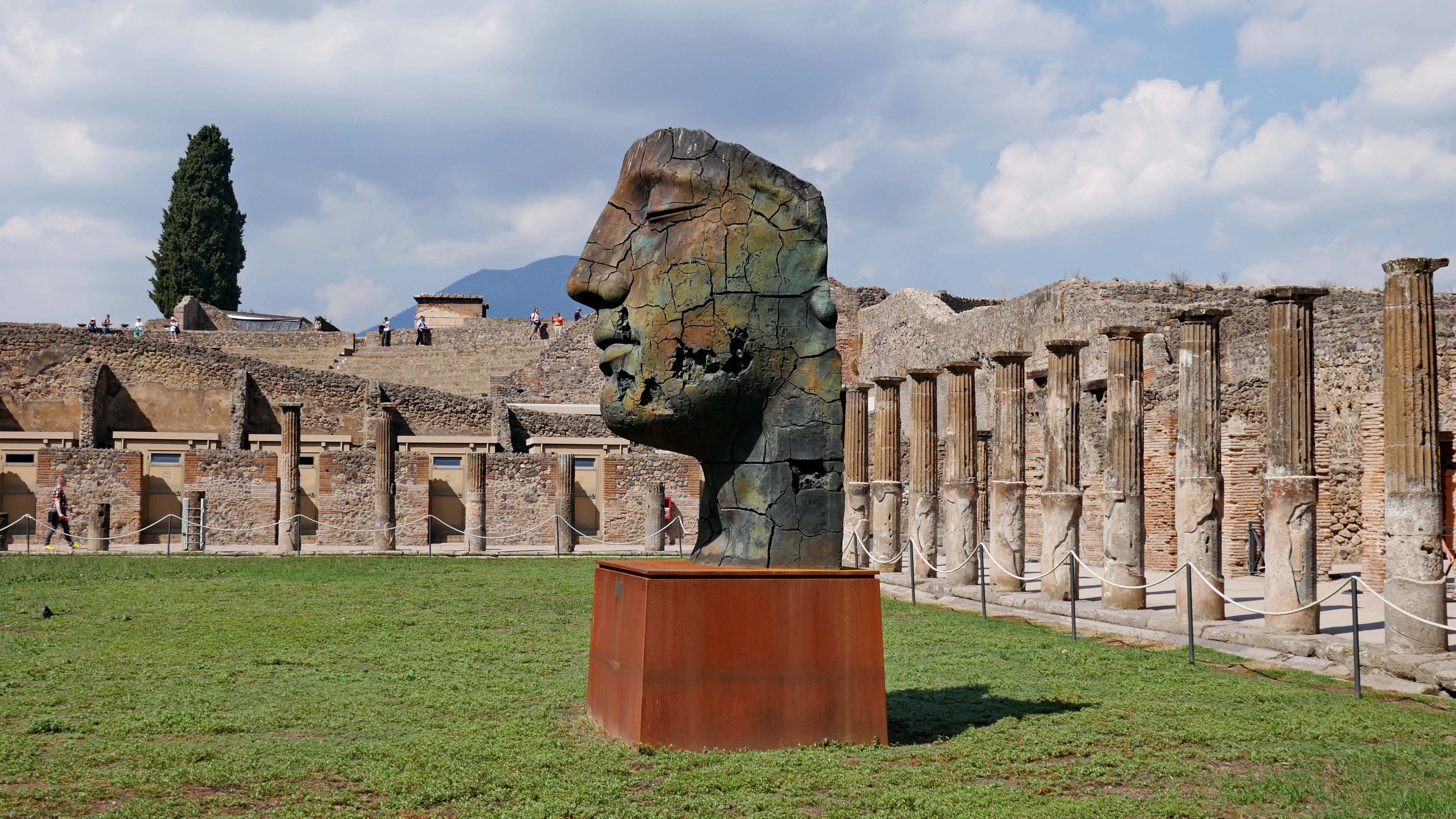 architectural column, novel, famous Place, cloud - sky, Naples, Pompeii, travel, art, old Ruin, italy, ruined, architecture And Buildings, old, landmark, HD Wallpaper