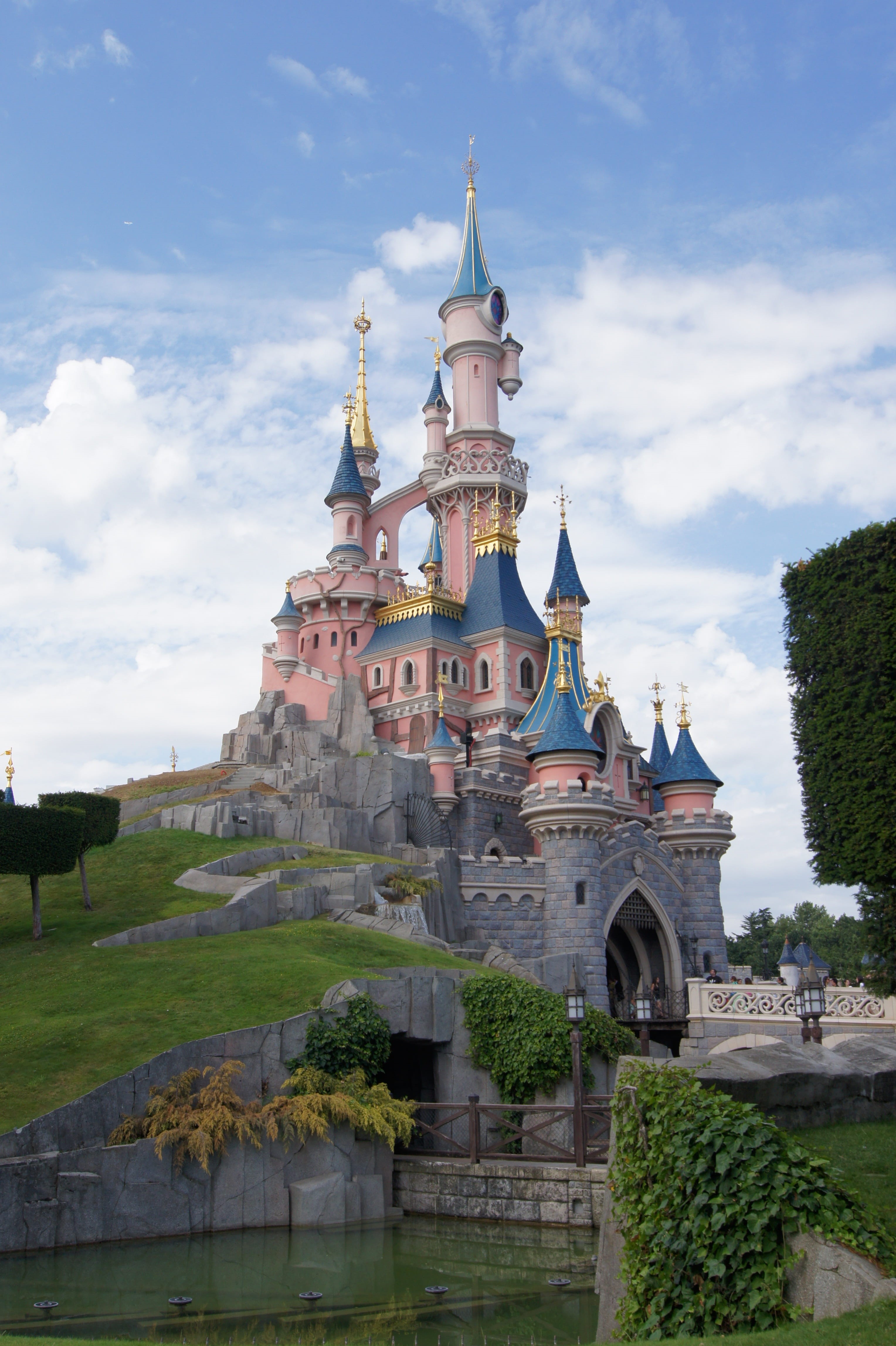 tourism, tree, belle au bois dormant, paris, picture, princess, outdoors, cloud - sky, nature, building, day, castle, no people, attraction, the past, place of worship, Phone HD Wallpaper