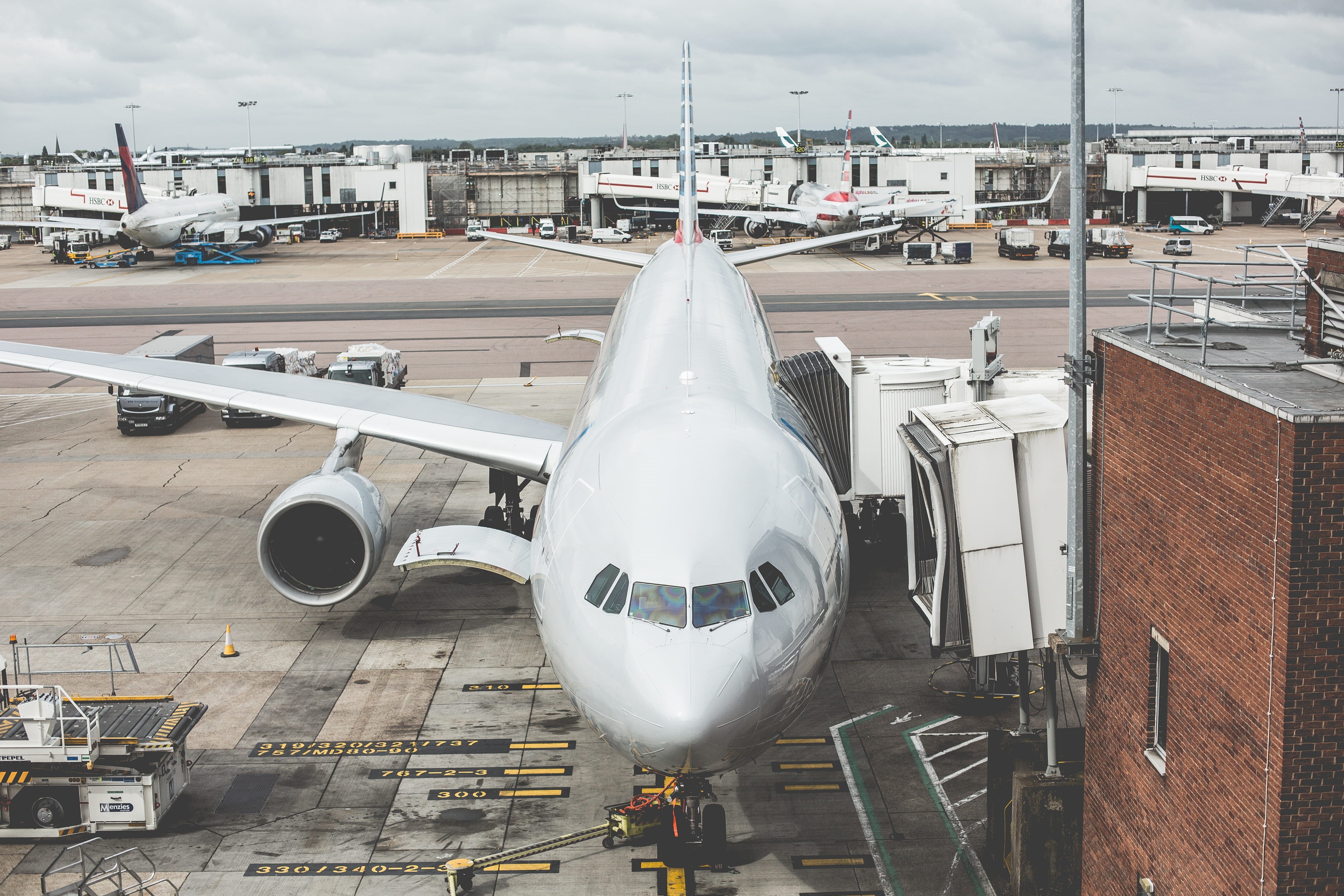 people Traveling, plane, airbus, passenger boarding bridge, aerospace Industry, airport Runway, flying, nature, cloud - sky, Airplane, day, transportation, HD Wallpaper