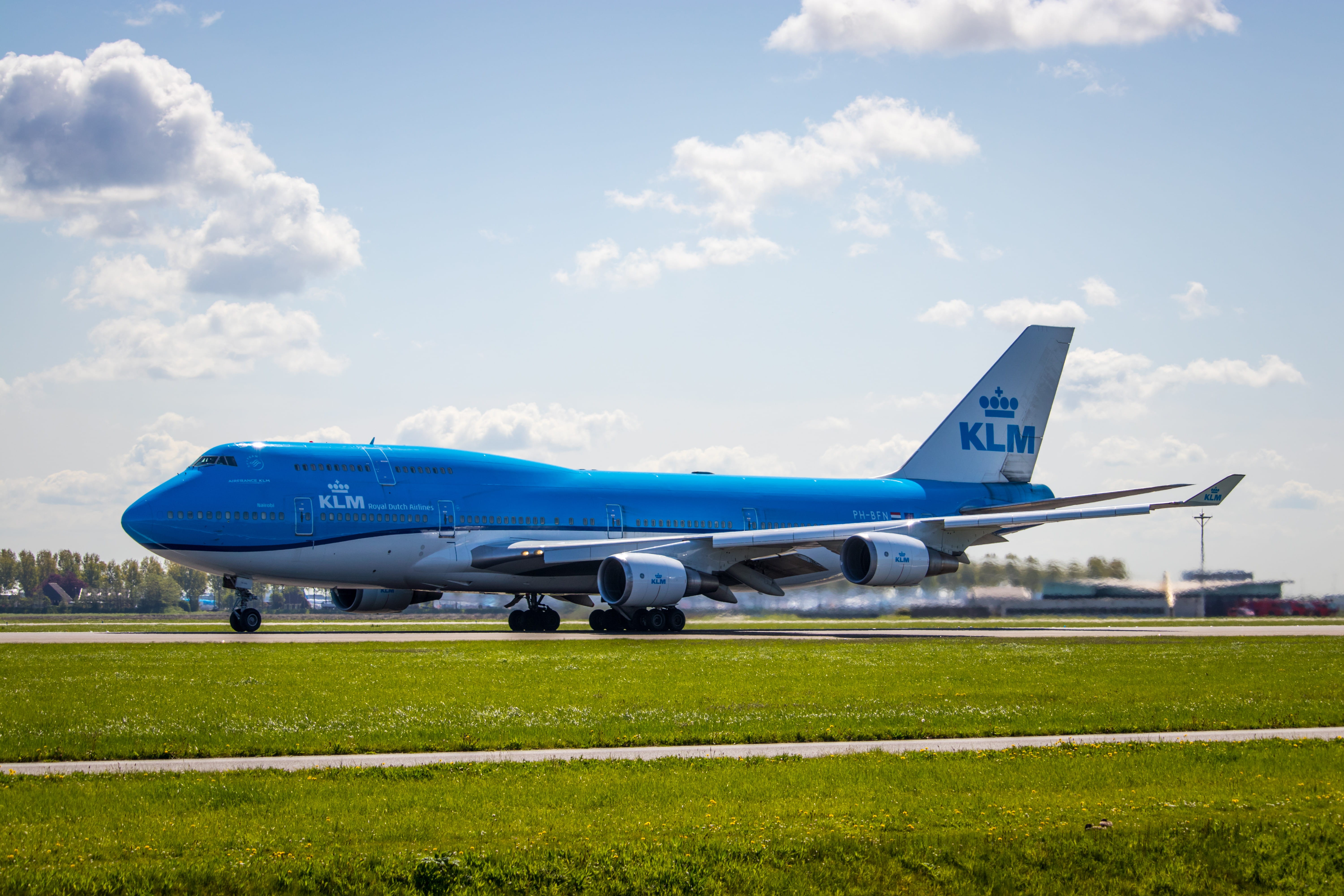 stationary, vijfhuizen, airport runway, airfield, mode of transportation, 747, day, runway, plane, sky, netherlands, spotters spot polderbaan, airplane, HD Wallpaper