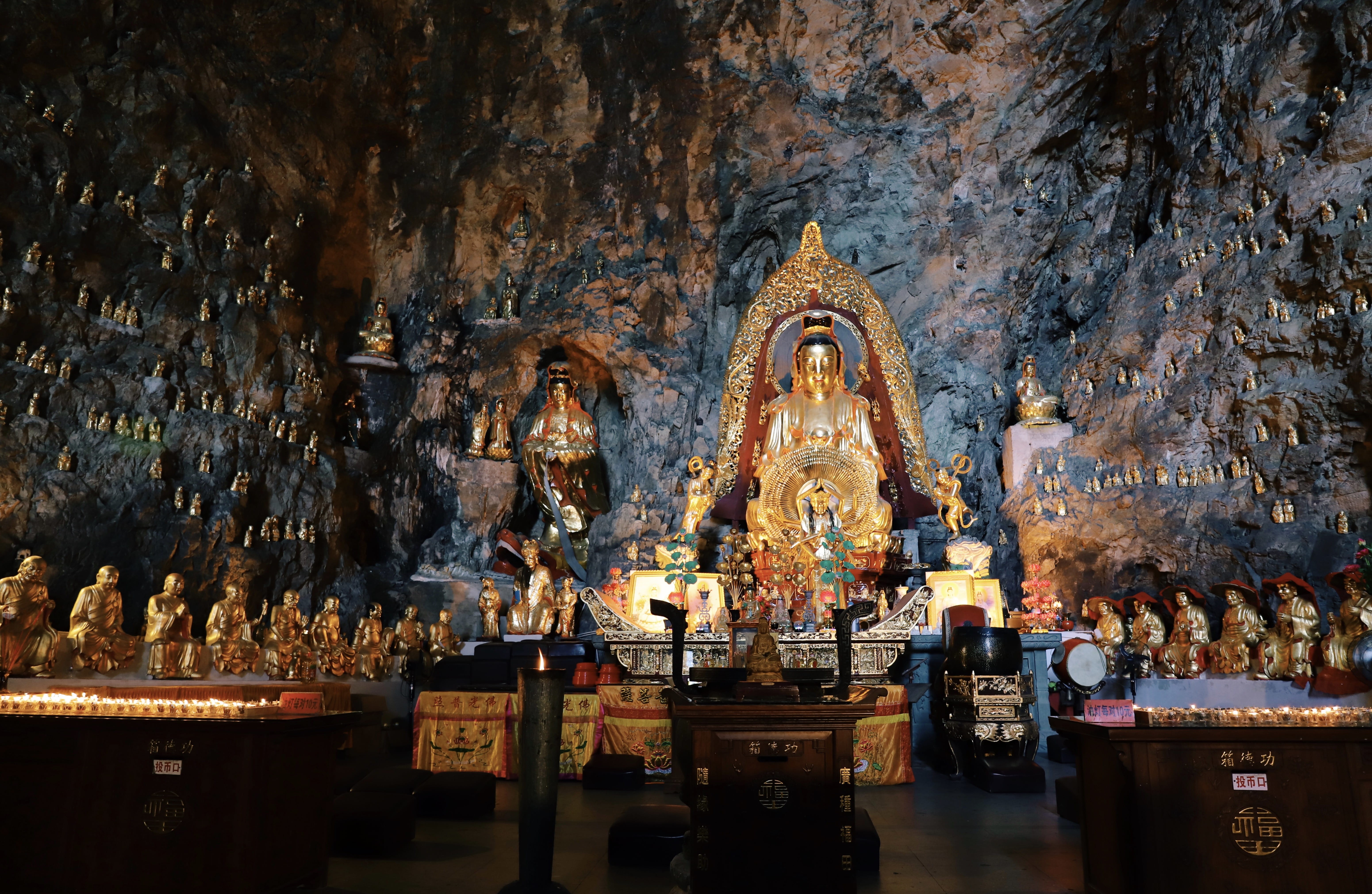 dark, religion, indoors, lot, mood, shiny, art and craft, temple, statue, built structure, gold, buddha, travel destinations, idol, no people, hindu, landscape, HD Wallpaper