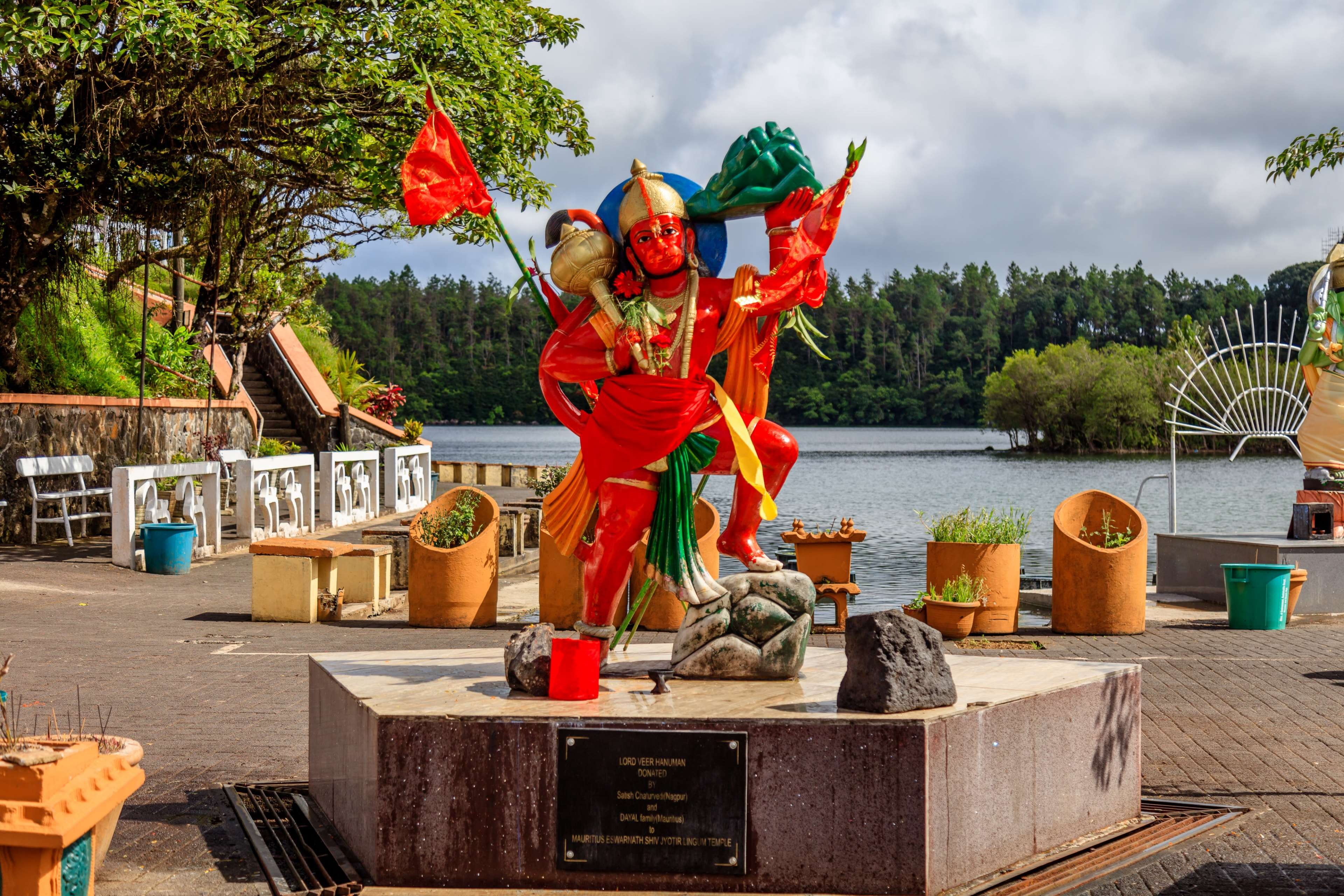 mauritius, hindu, front view, arms raised, hinduism, sculpture, plant, safety, built structure, ganga taiao, outdoors, lord vee hanuman, protection, water, HD Wallpaper