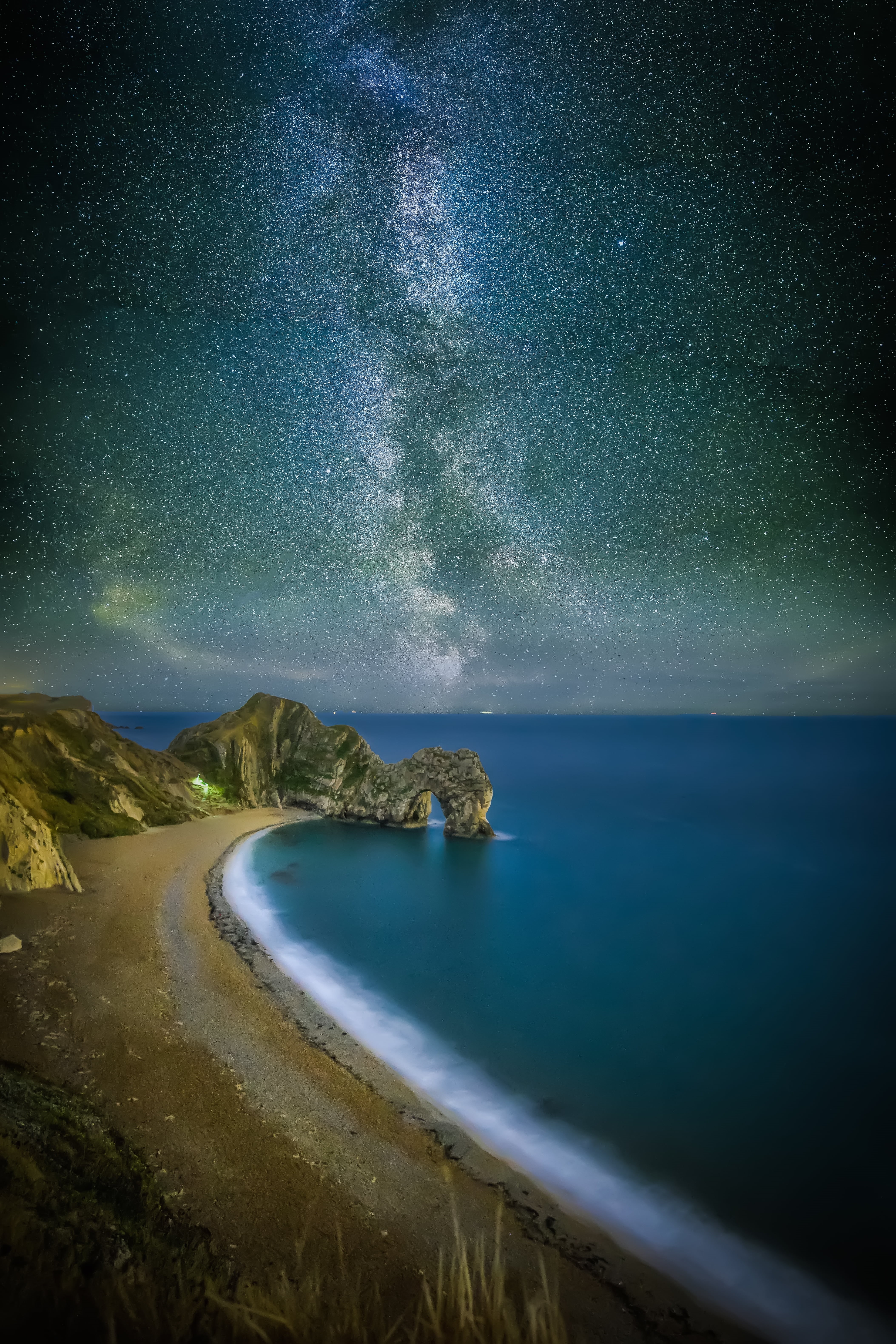 coast, dorset, night, galaxy, photography, com, sea, way, durdle  door, astronomy, milky  way, stars, Milky Way, seashore, star - Space, jones, landscape, Phone HD Wallpaper