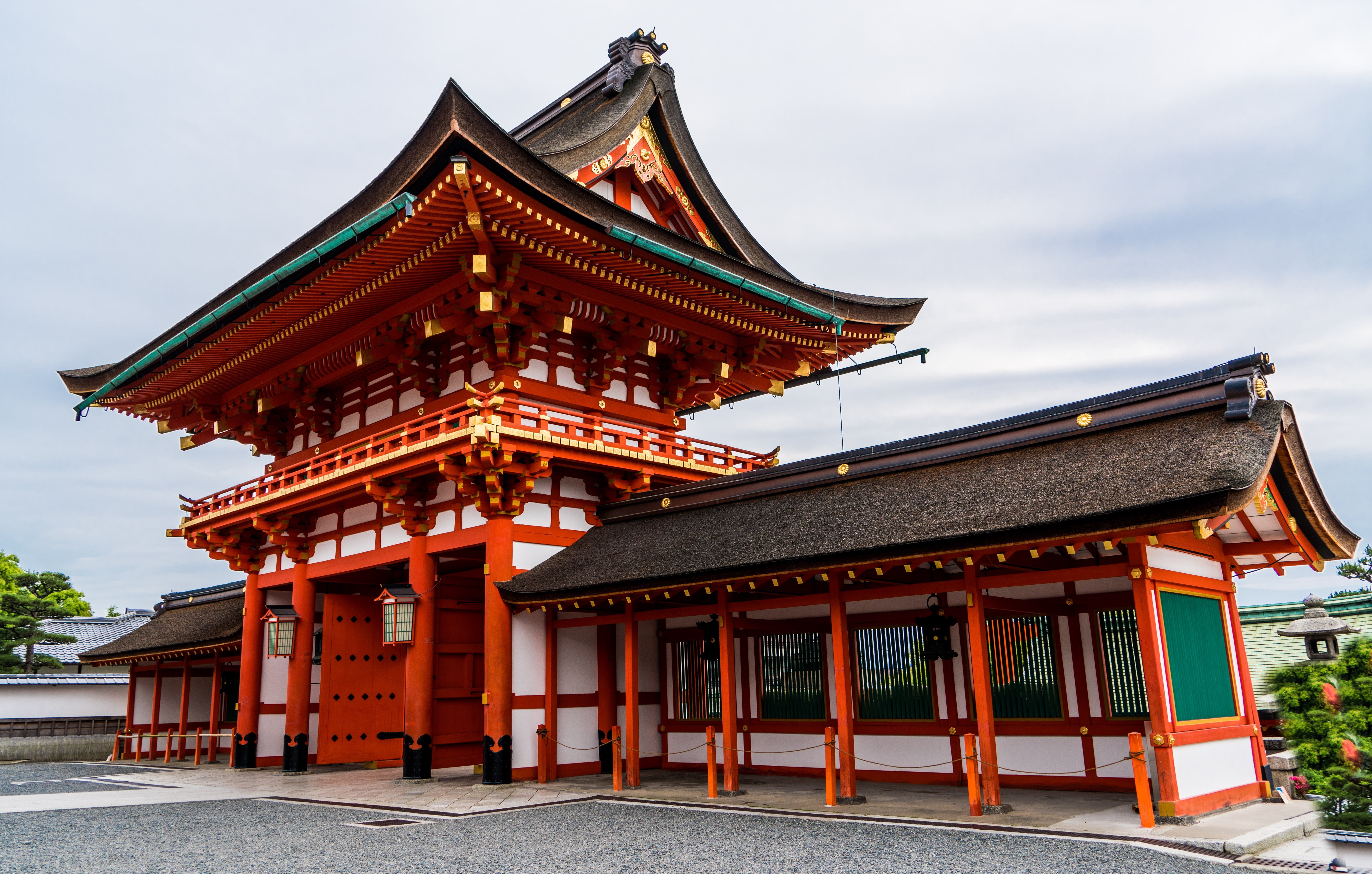 red, japan, 5K, spirituality, temple, tourism, no people, roof, belief, place of worship, spiritual, built structure, outdoors, architecture, asia, religion, HD Wallpaper