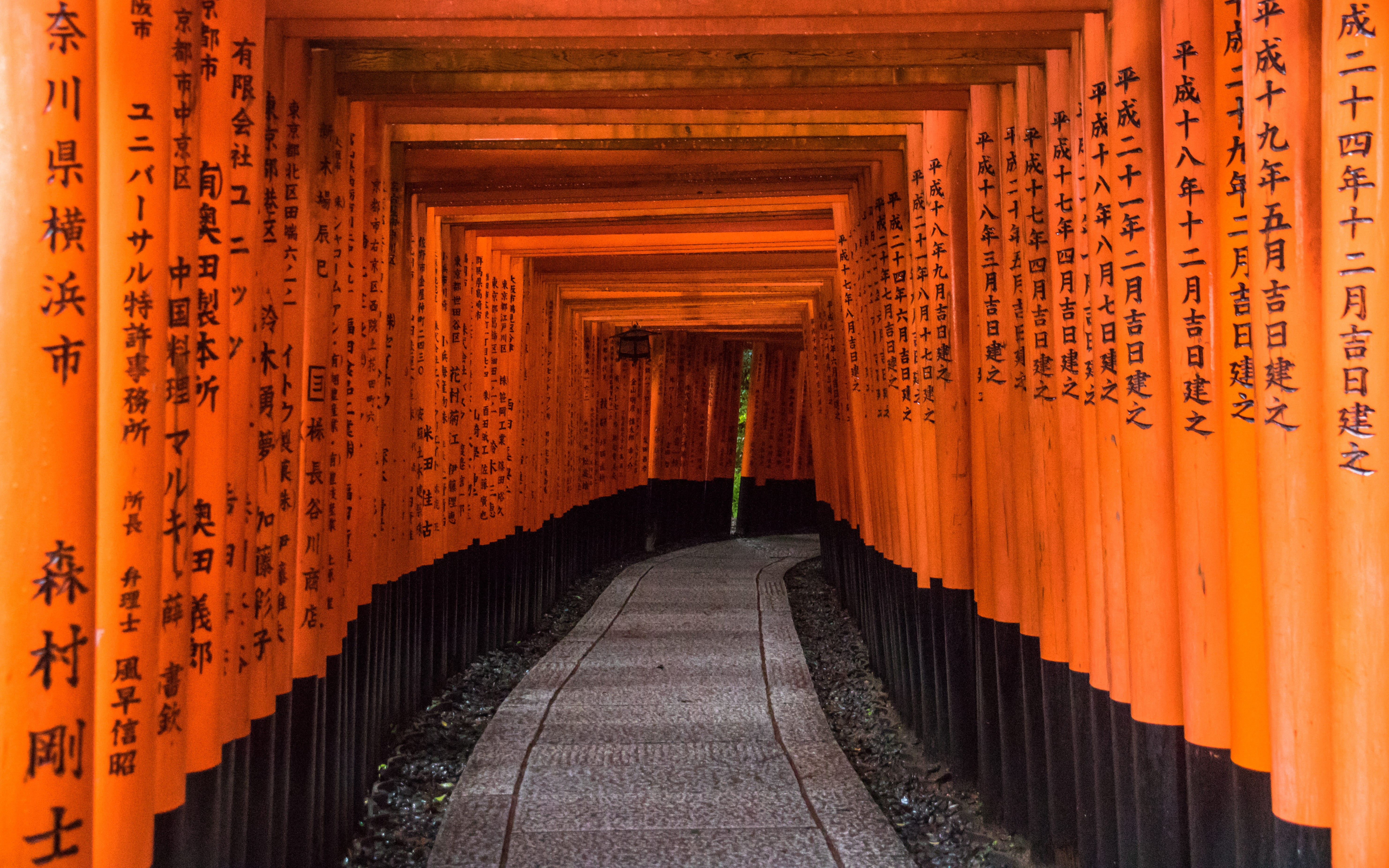 in a row, shrine, place of worship, religion, direction, non-western script, spirituality, long, the way forward, architecture, script, travel destinations, HD Wallpaper