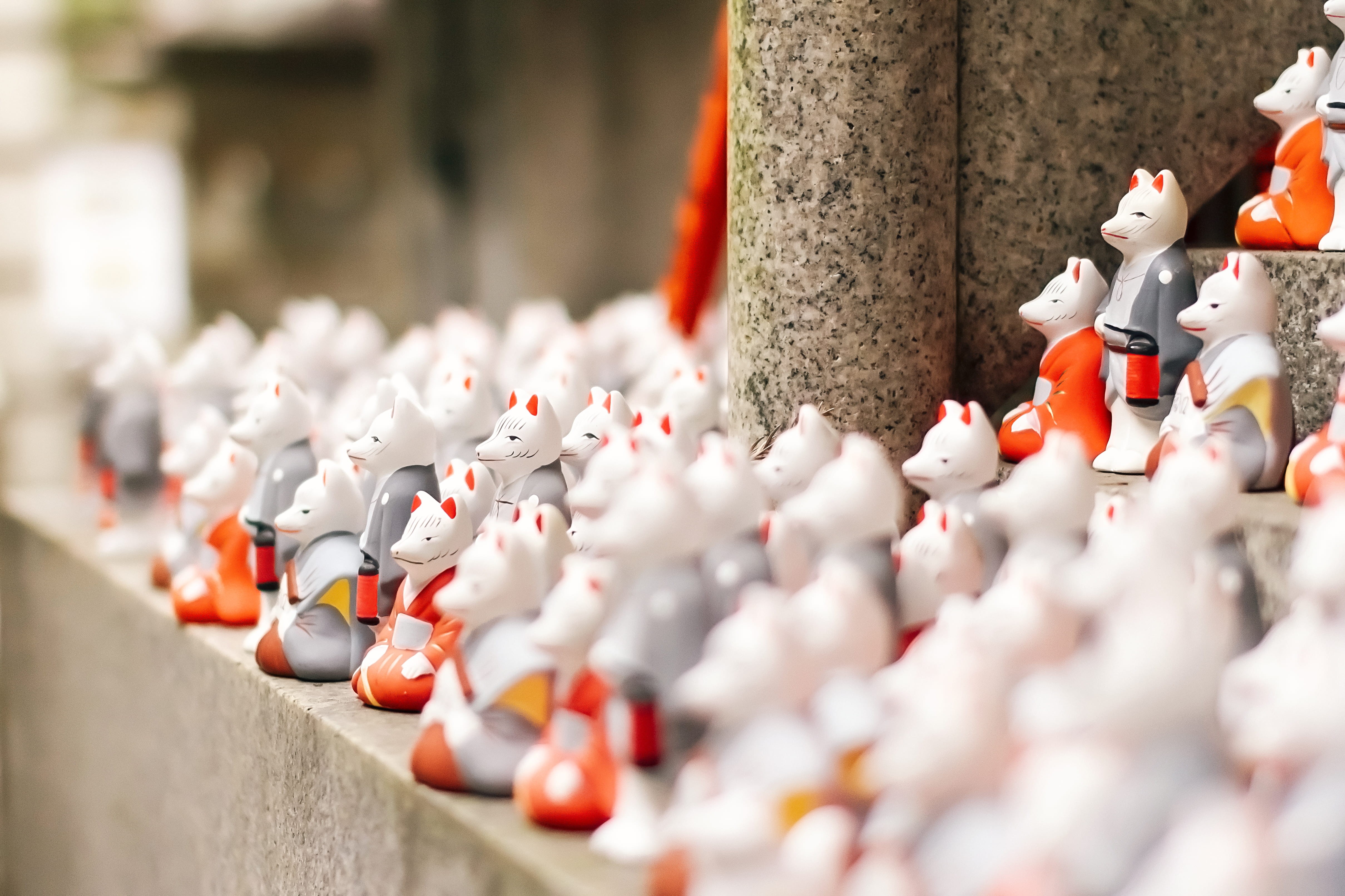 collection, figurine, little, built structure, cat, kyōto-shi, in a row, red, retail, statue, fushimi inari taisha, creativity, 4K, large group of objects, HD Wallpaper