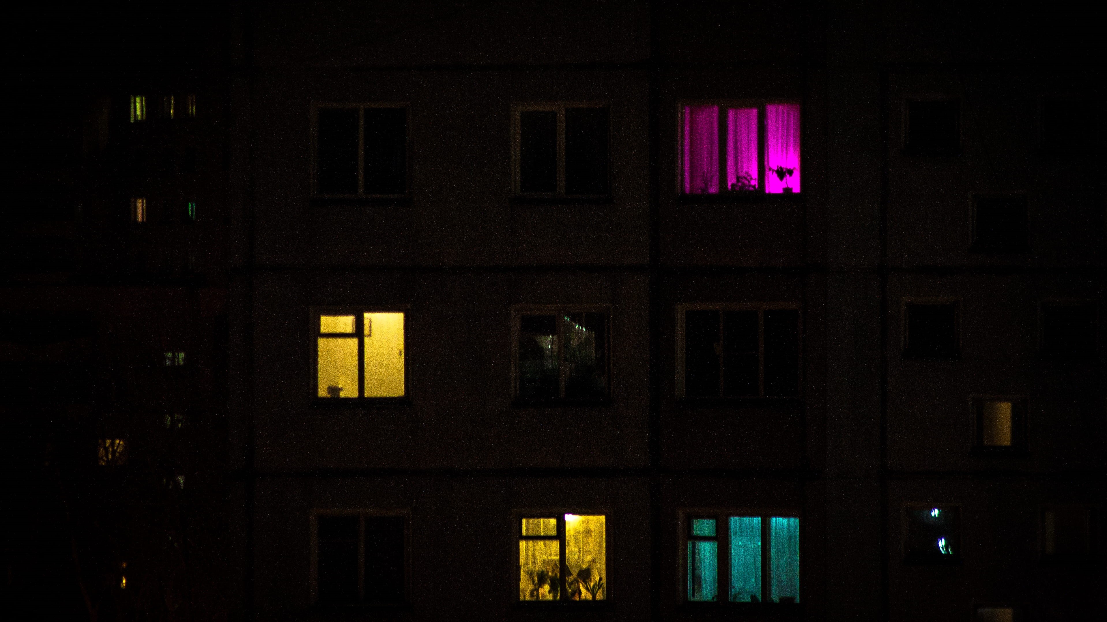 nighttime, reflection, lighting equipment, flare, lighting, in a row, outdoors, built structure, illuminated, house, villa, shutter, turned, night life, HD Wallpaper