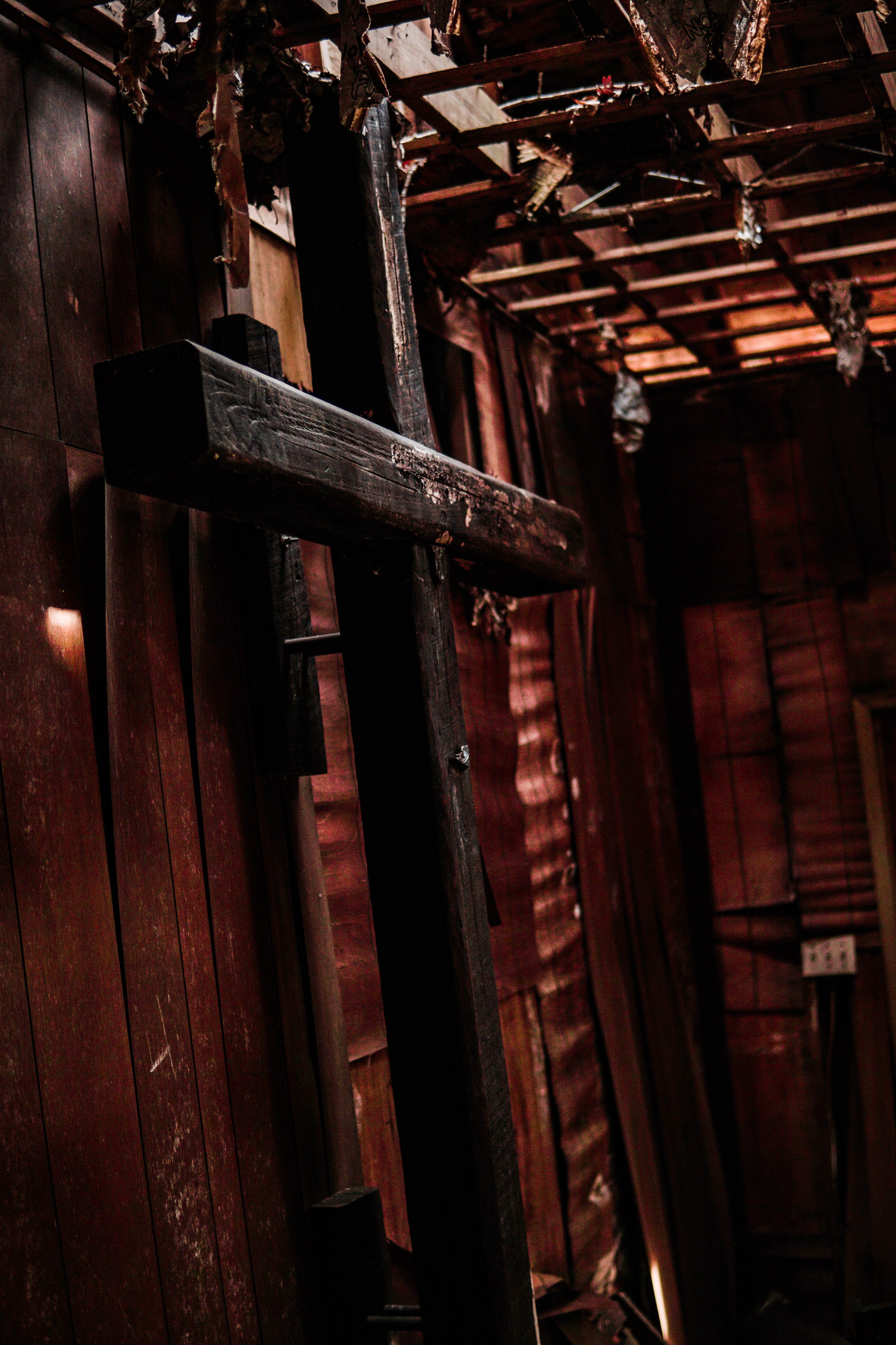 lumber, patio, crypt, wood, 5K, wood - material, pergola, close-up, abandoned, no people, indoors, deterioration, brick, in a row, light, weathered, focus on foreground, Phone HD Wallpaper