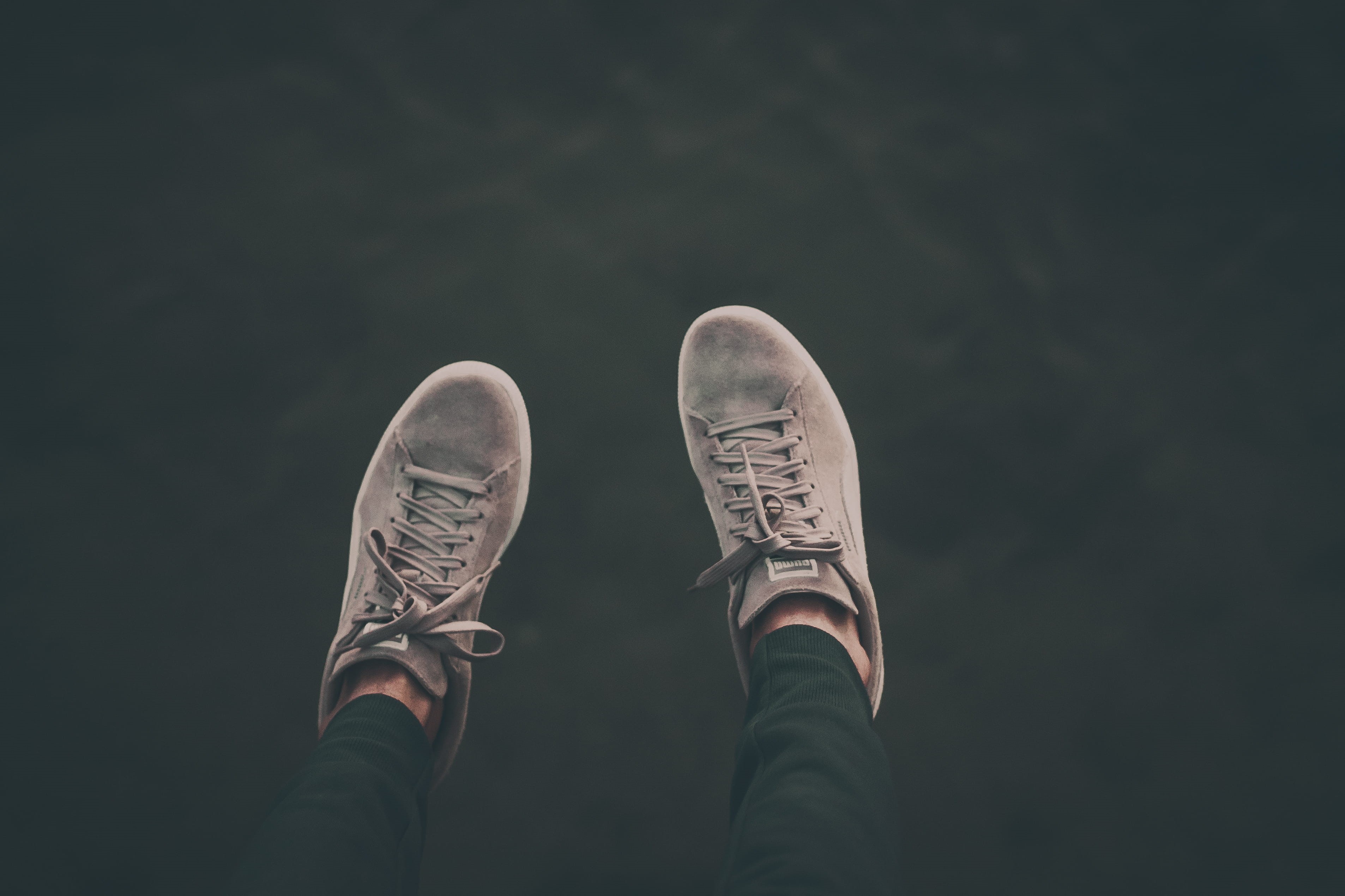 coil, spiral, human limb, leisure activity, person, body part, human body part, shoe, lifestyles, close-up, wheel, unrecognizable person, personal perspective, HD Wallpaper