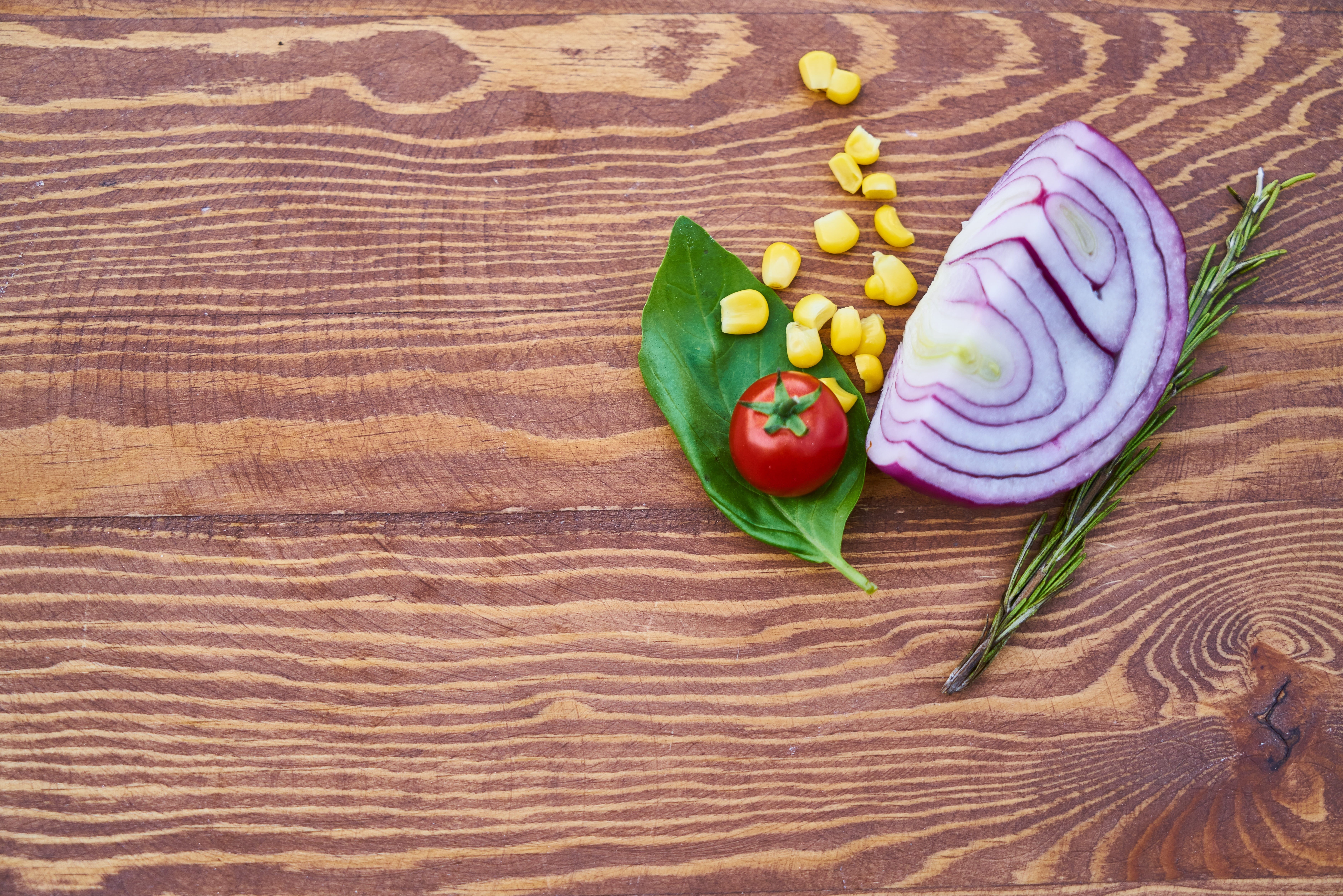 restaurant, meat, vegetable, backgrounds, wellbeing, 5K, food and drink, garlic, sausage, fresh, corn, organic, pizza, sauce, onion, close-up, background, HD Wallpaper
