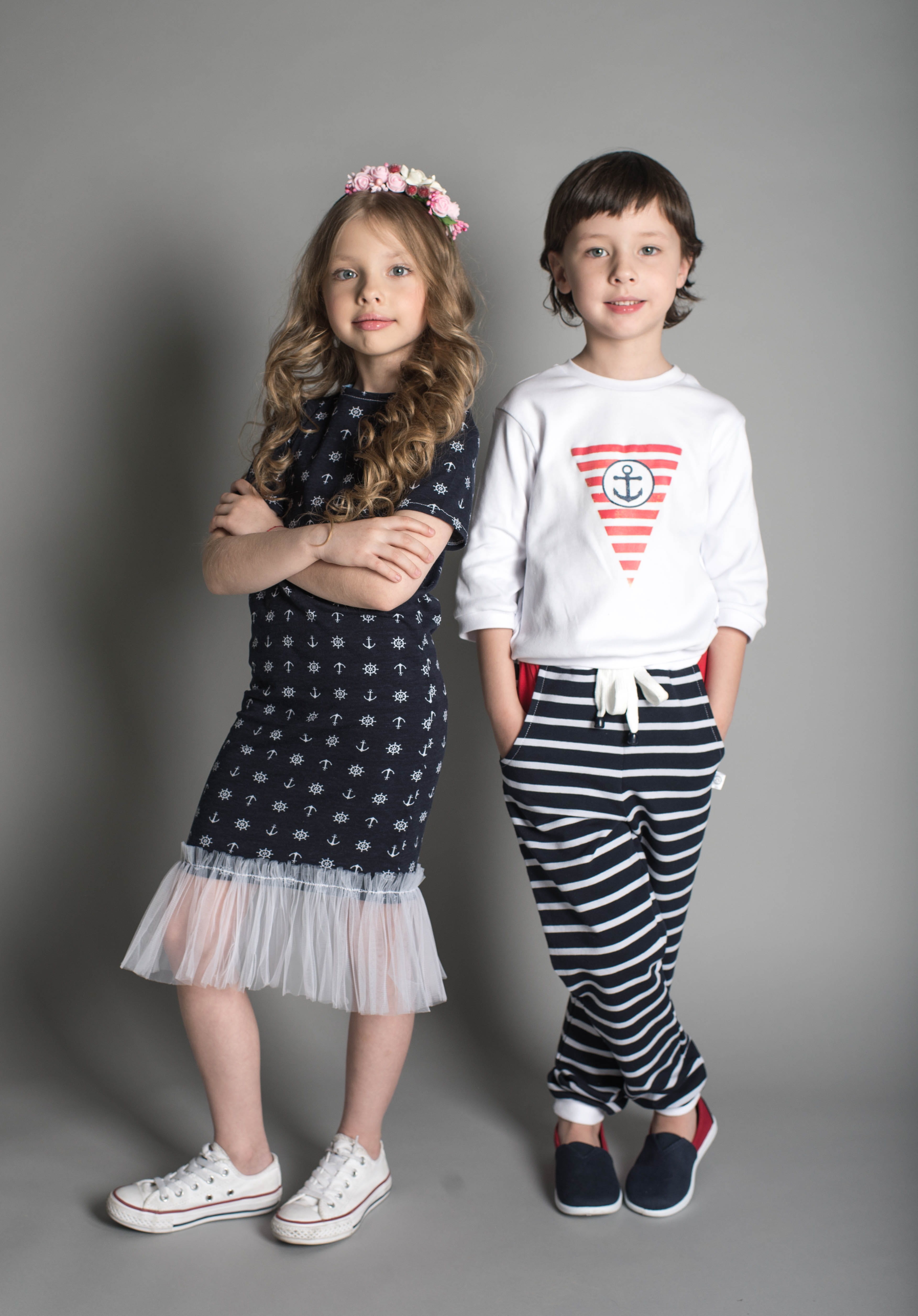 fashion, boy, kids, looking at camera, pretty, togetherness, little, cute, portrait, footwear, faces, 4K, sister, sweatshirt, females, pose, full length, Phone HD Wallpaper