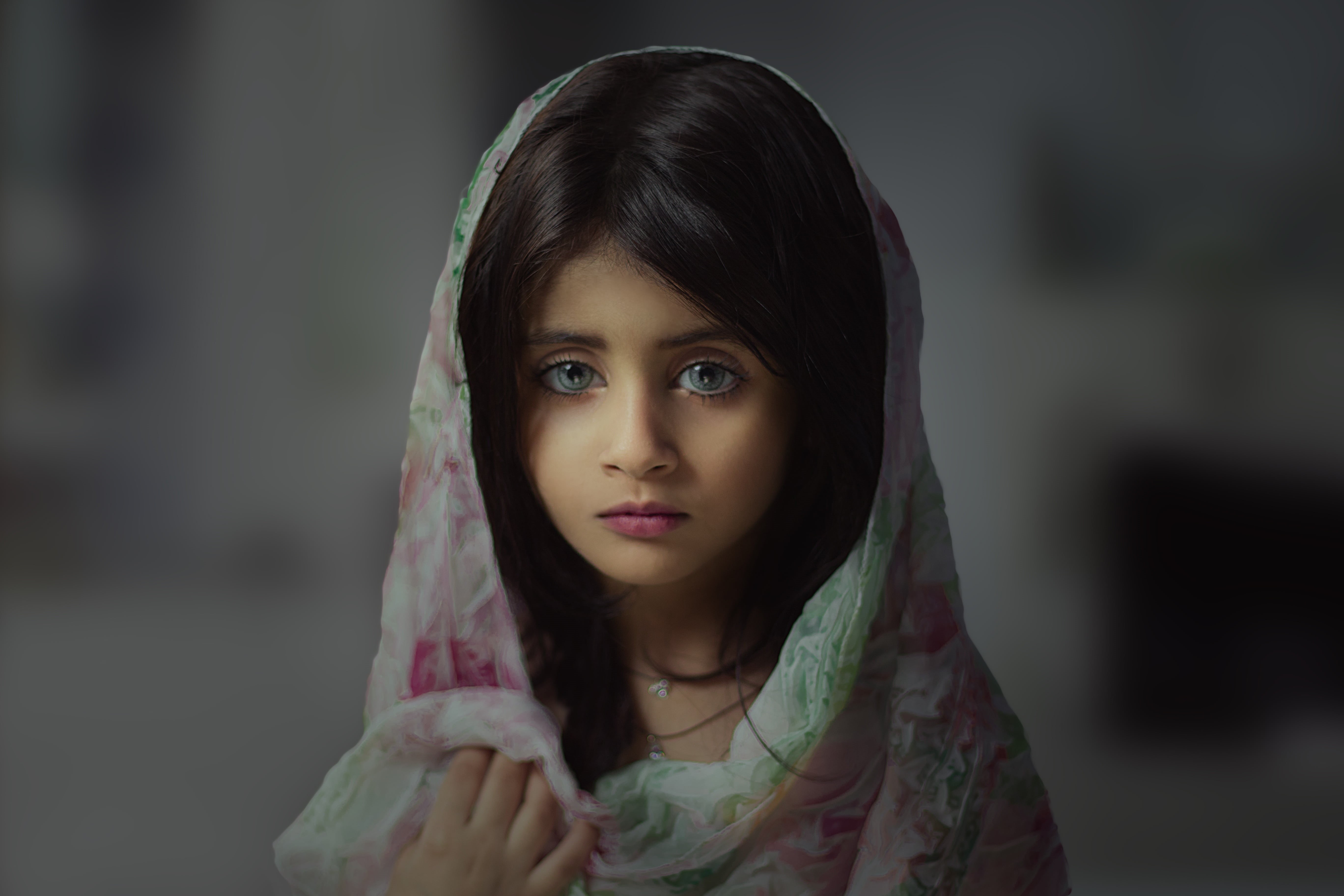 children only, pink, offspring, lens, serious, person, front view, one girl only, hairstyle, focus on foreground, fashion, cute, sadness, girl, females, HD Wallpaper