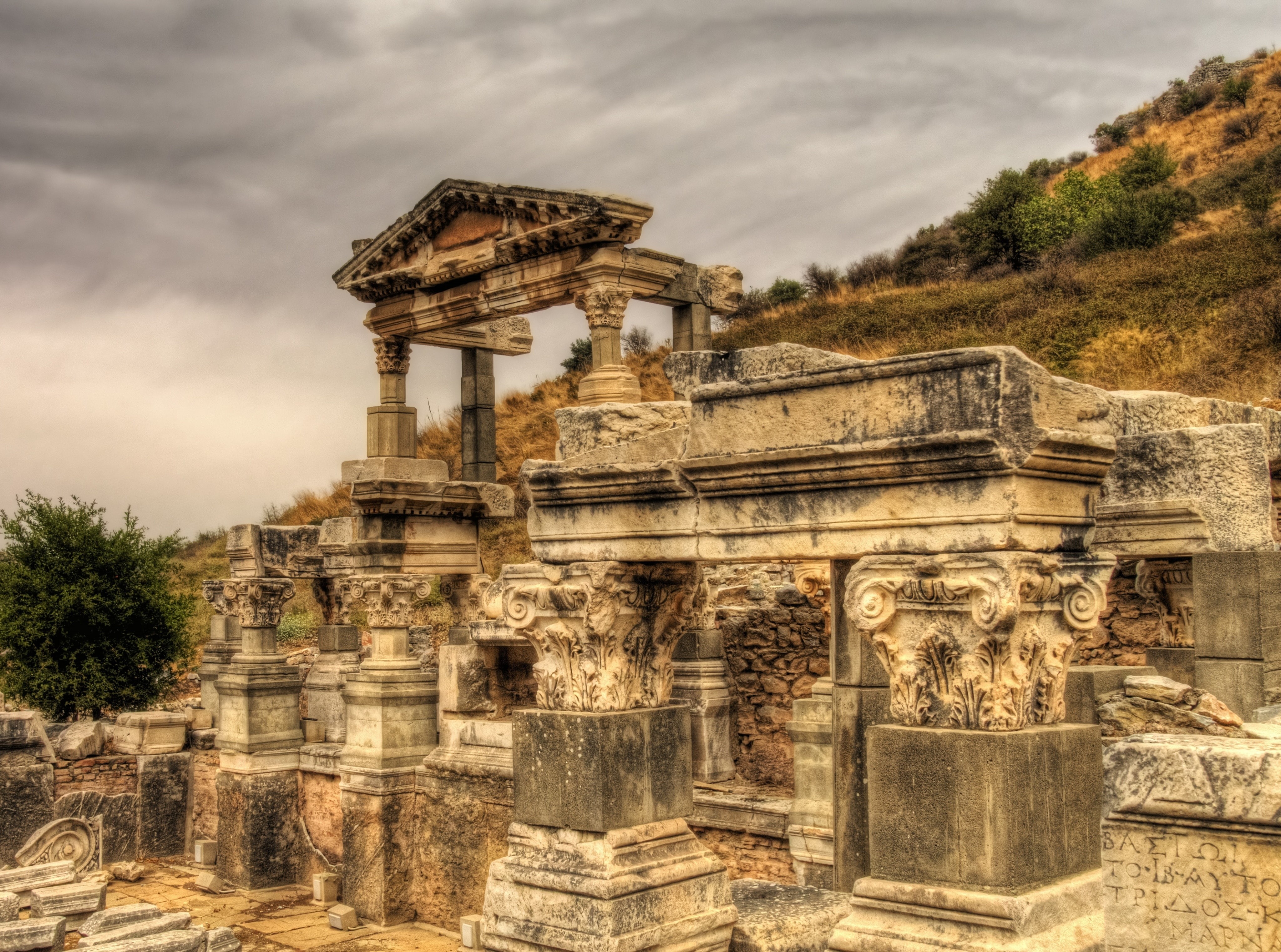 Greek, tourism, ruined, ephesus, ancient, Ruins, sky, history, anatolia, Europe, archeology, ancient history, day, brown, old ruin, old, travel, historical, HD Wallpaper