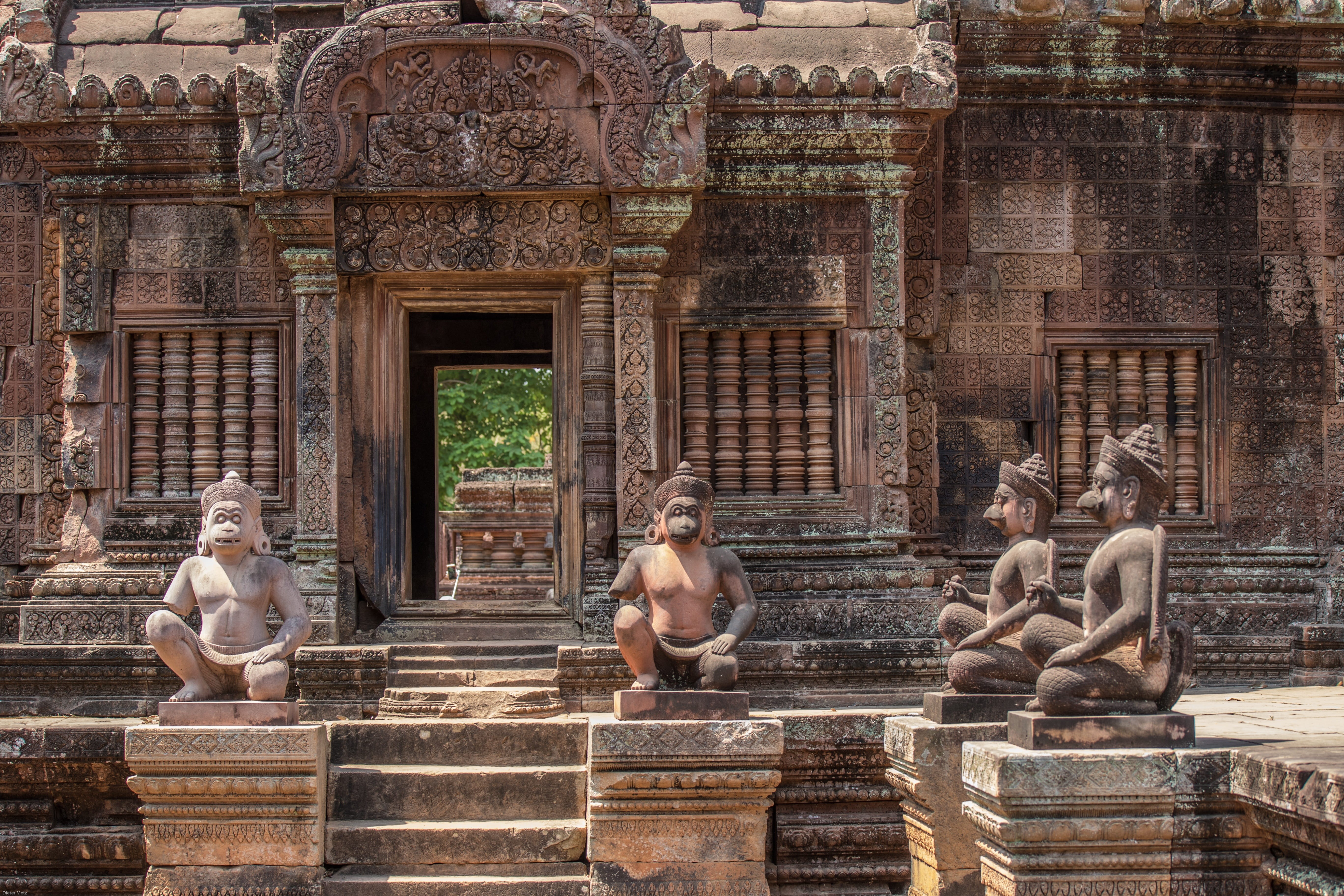 craft, stonemasonry, asia, no people, the past, brown, ancient civilization, frescoes, human representation, angkor wat, creativity, castle, ornate, representation, HD Wallpaper