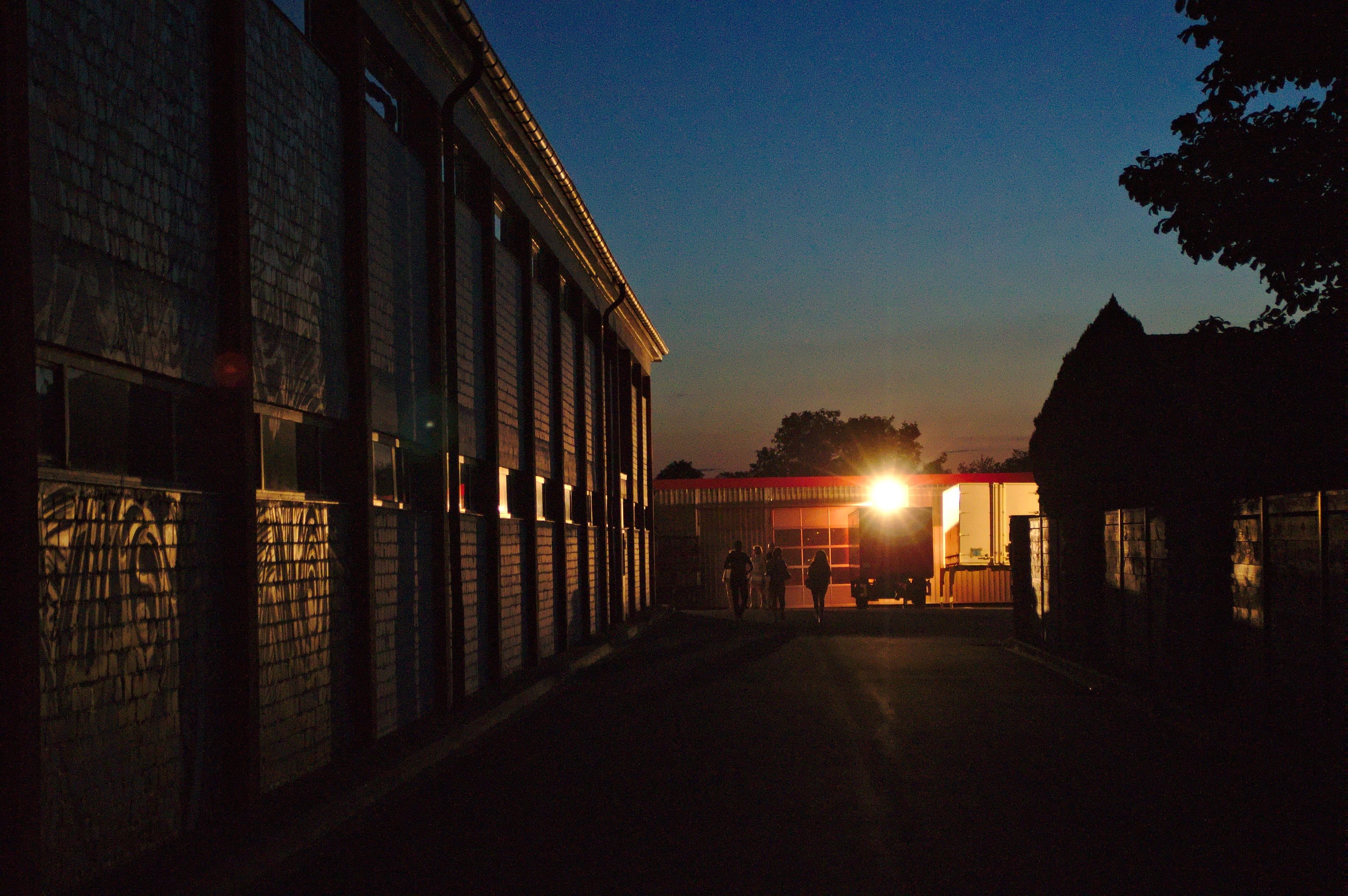 city, buildings, mode of transportation, dark, brown, empty, store, architecture, residential district, black, vehicle, sunset, clear sky, sunlight, silhouette, HD Wallpaper