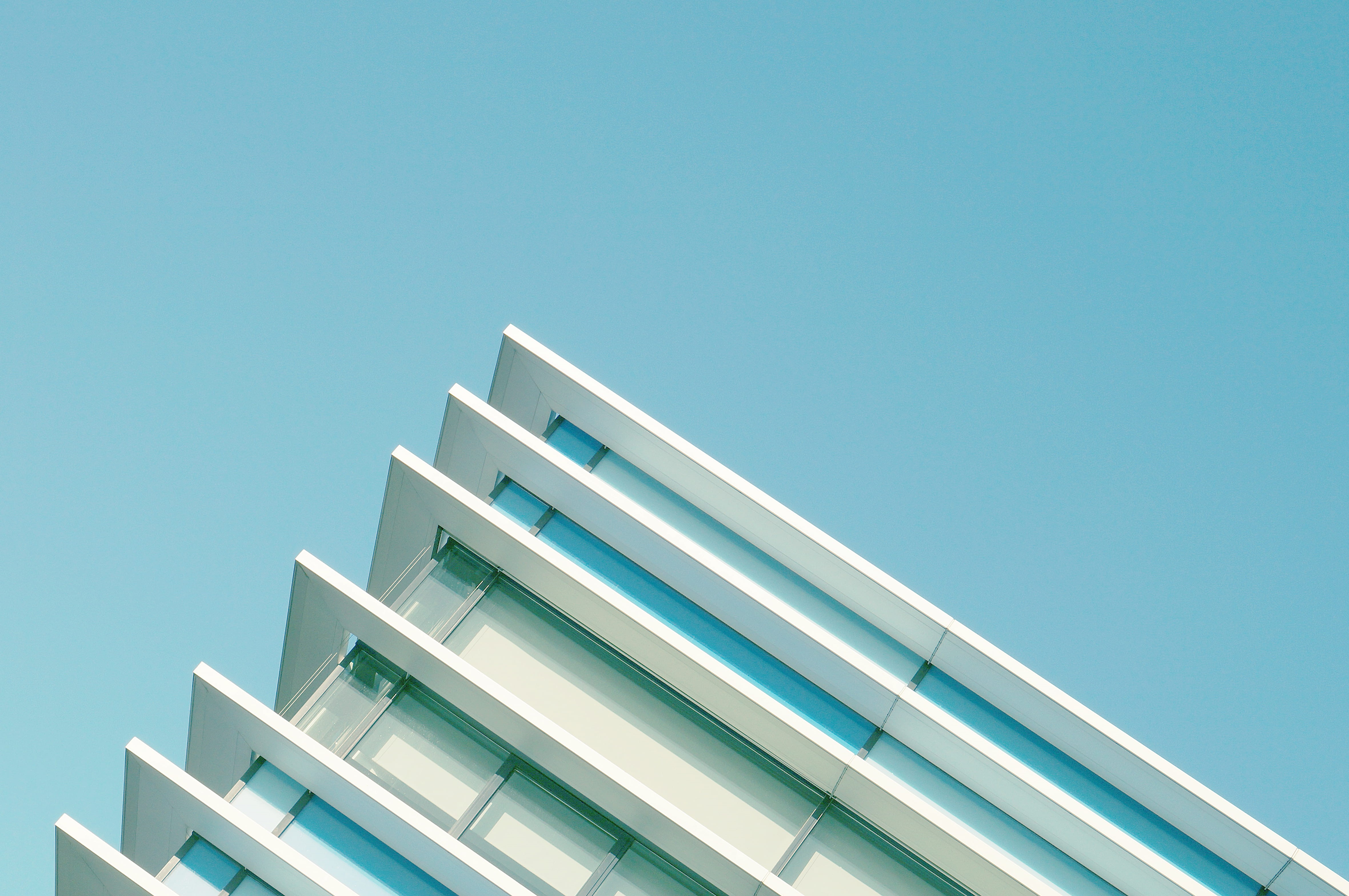photography, nature, geometric, luxury, white building, office Building, built Structure, business, urban Scene, copy space, day, glass - Material, low-angle, HD Wallpaper