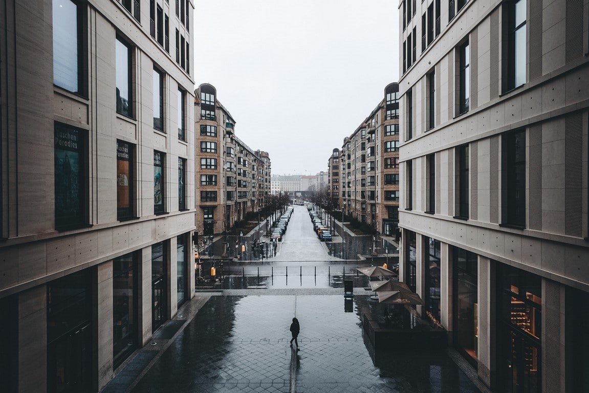 reflection, sky, outdoors, urban, 480P, window, real people, Germany, building exterior, office building exterior, Berlin, built structure, street, city life, HD Wallpaper