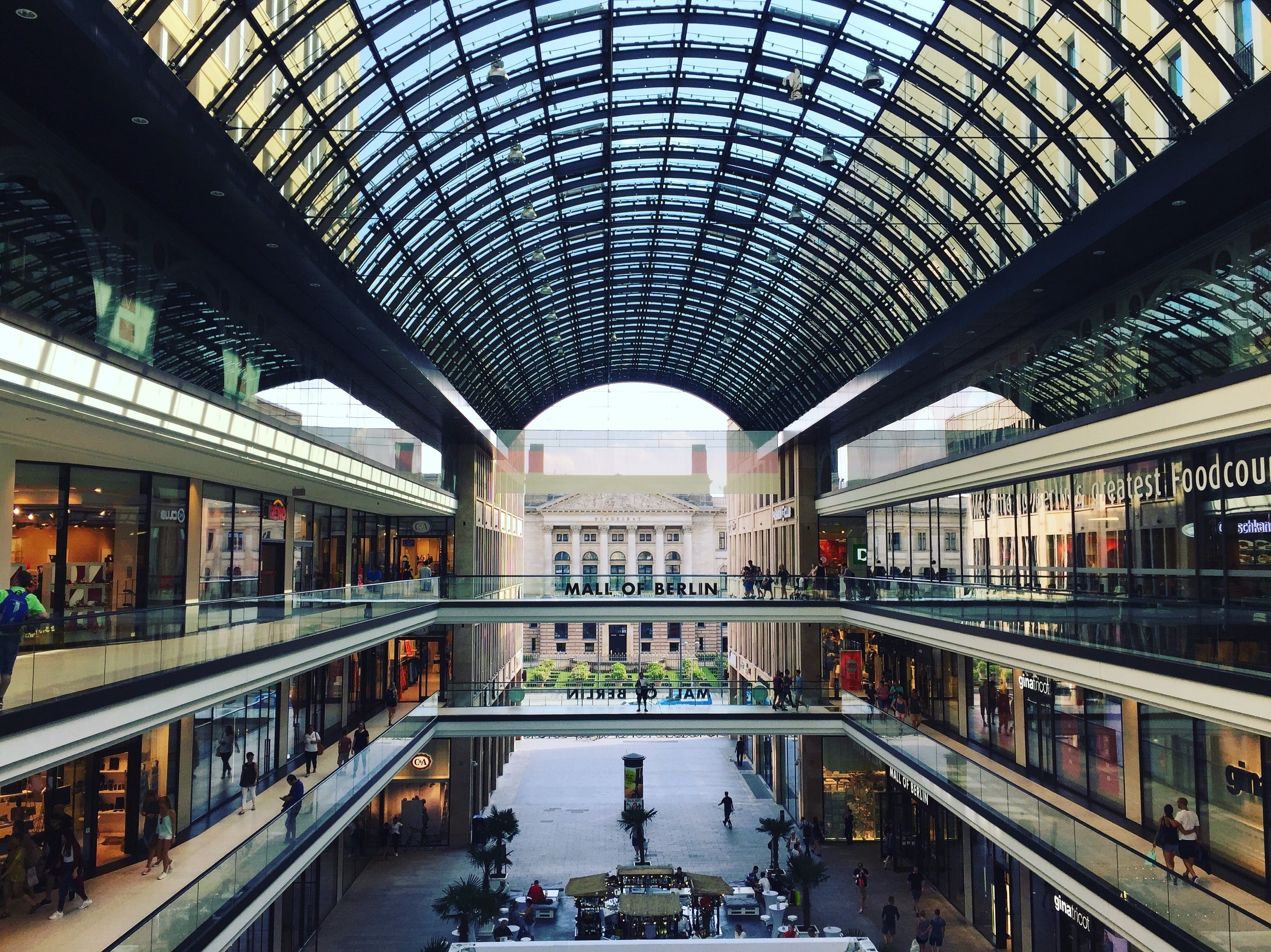 real people, mode of transportation, day, mall of berlin, modern, transportation, water, shopping, architecture, glass - material, reflection, city, travel destinations, HD Wallpaper