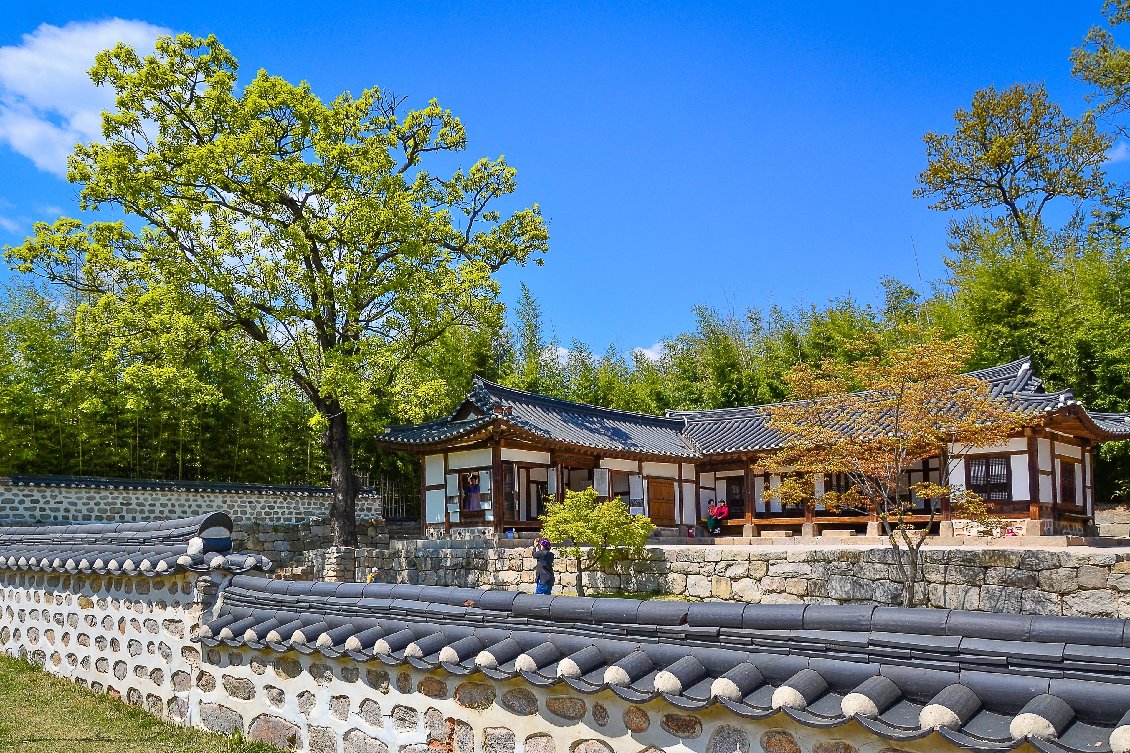 roof, blue, namsan hanok village, sunlight, korean, clear sky, old school, sky, solid, residential district, built structure, building, water, traditional, HD Wallpaper
