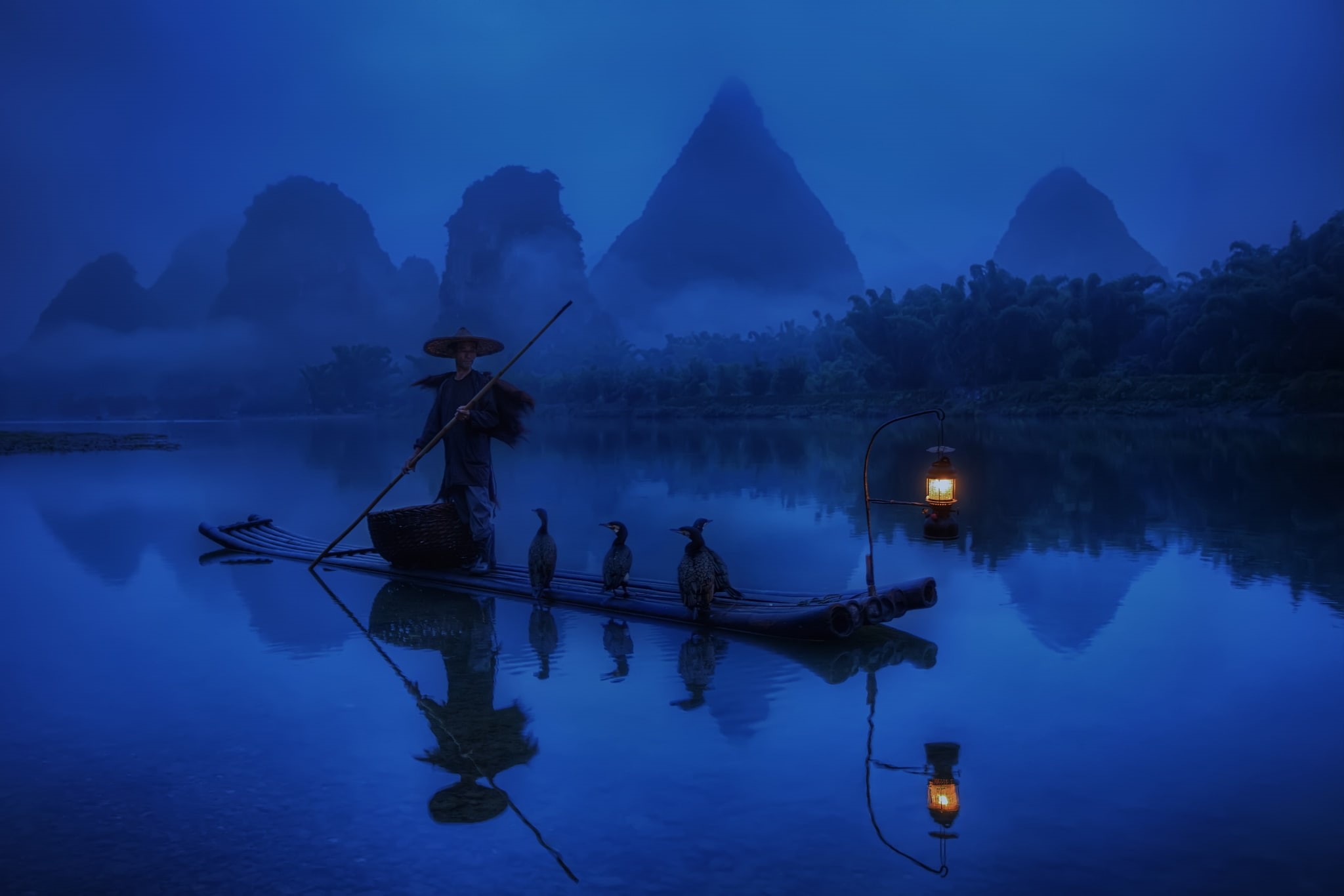 fog, backgrounds, waterfront, person, tranquility, fishing, silhouette, fisherman, morning, men, lijiang, sky, forest, nighttime, sunset, water, China, HD Wallpaper