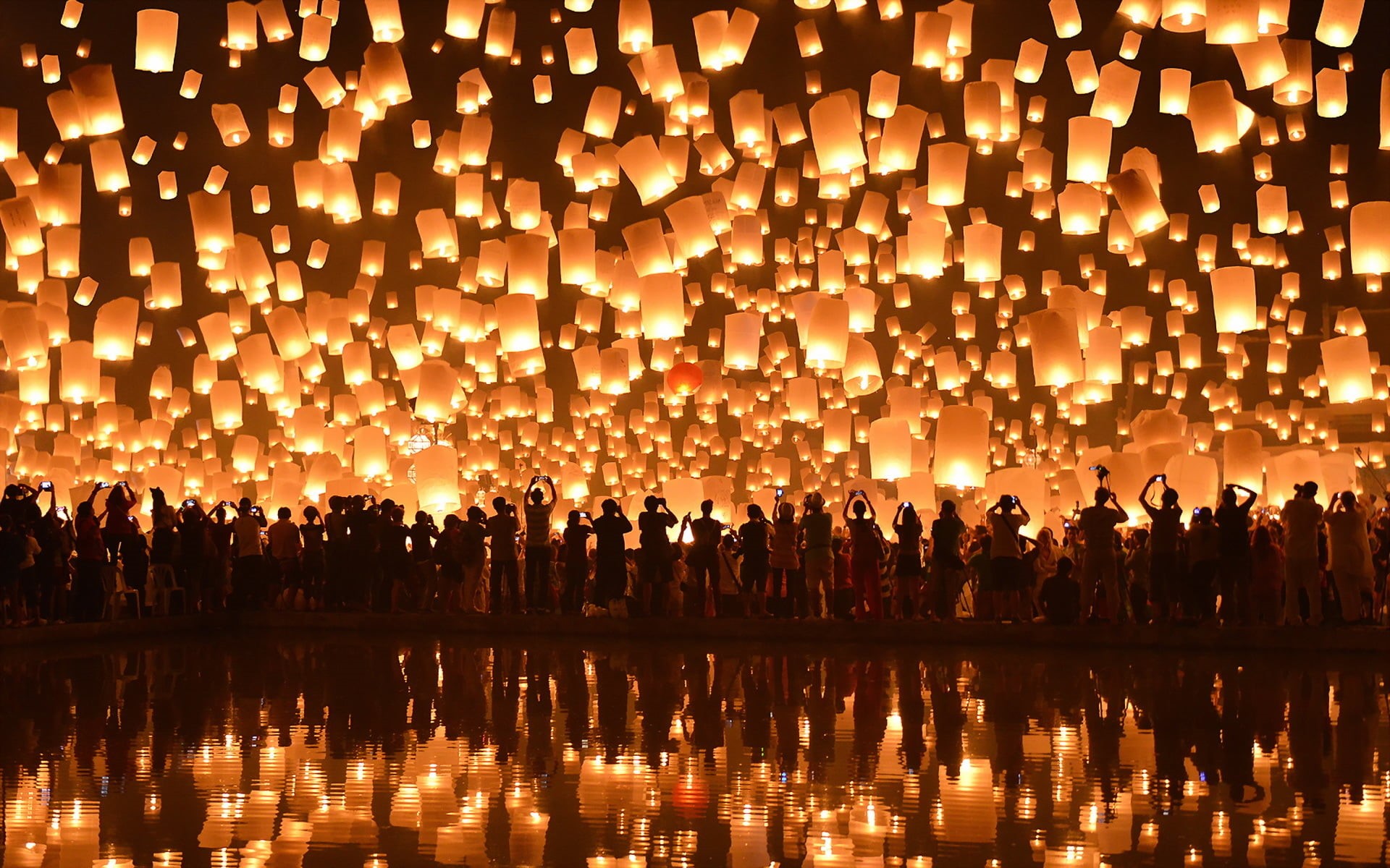Loi Krathong Festival, 1080P, celebration, Floating Lanterns, illuminated, sunset, belief, lot, crowd, lighting equipment, orange color, sky, nature, night, HD Wallpaper