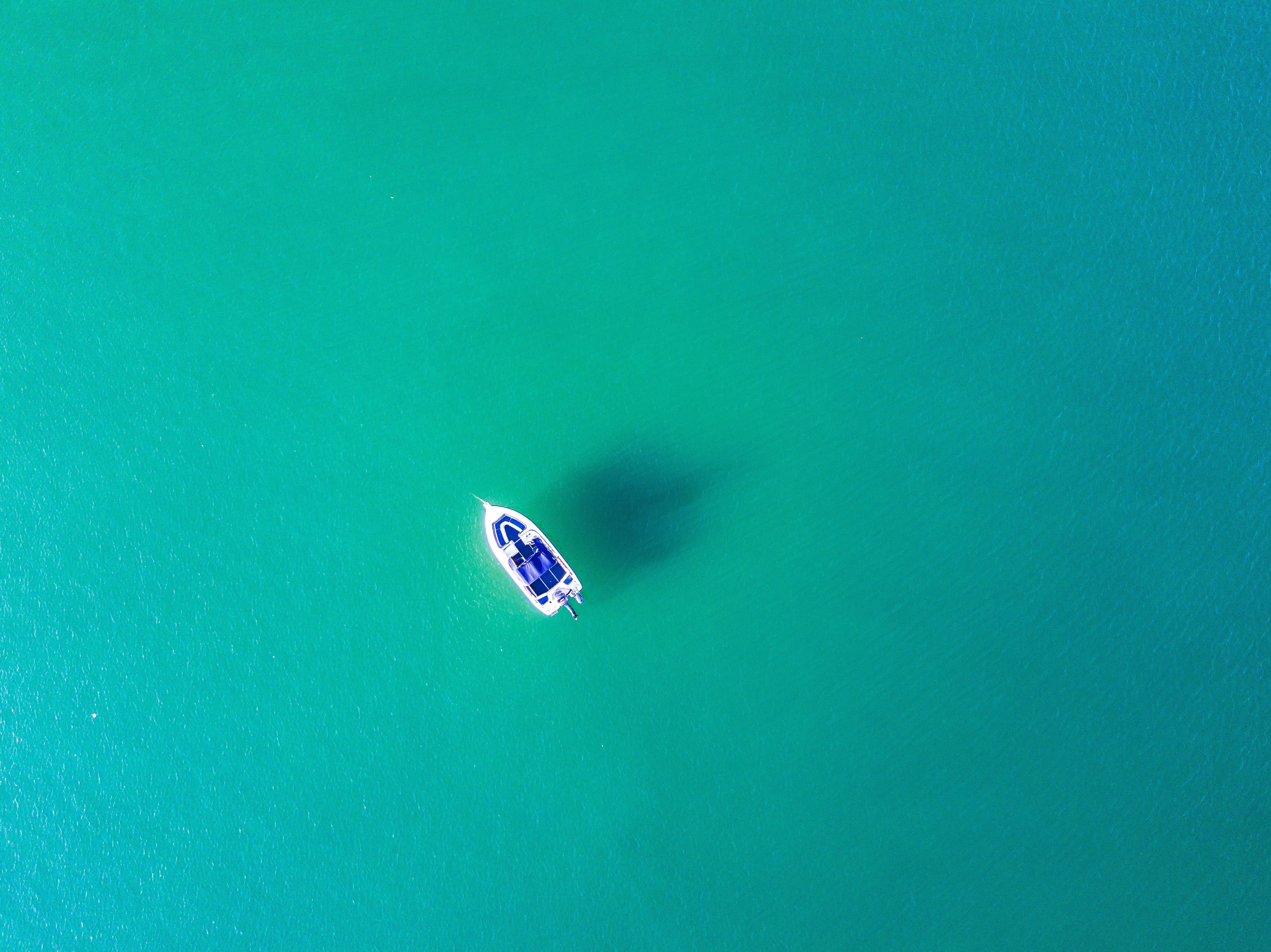 no people, waterfront, nature, nautical vessel, turquoise, floating on water, turquoise colored, boat, green color, beauty in nature, copy space, outdoors, HD Wallpaper
