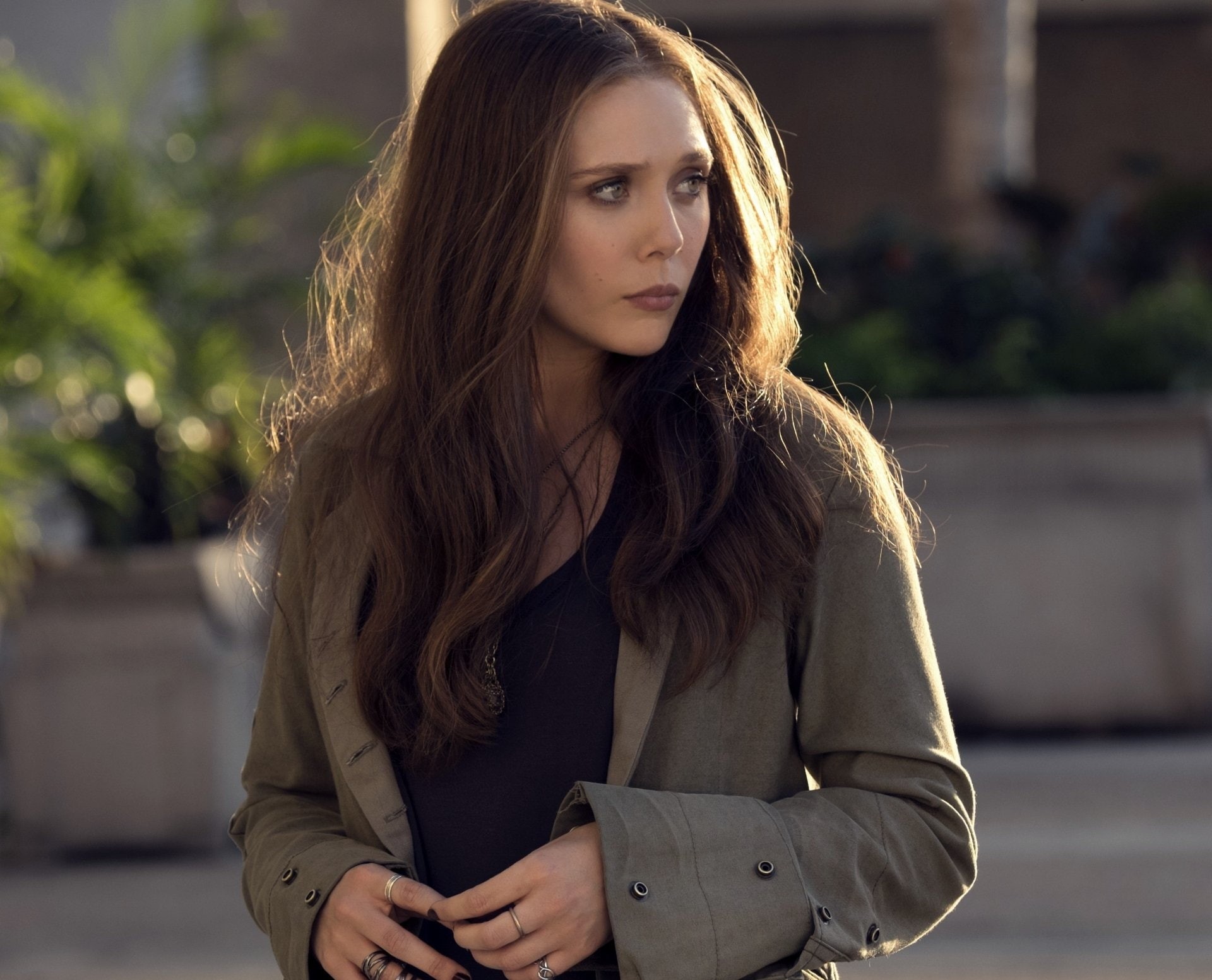 Elizabeth Olsen, 1080P, elizabeth, Scarlet Witch, Green Eyes, Captain America, Captain America: Civil War, olsen, Coat, Brown Hair, Long Hair, Ring, HD Wallpaper