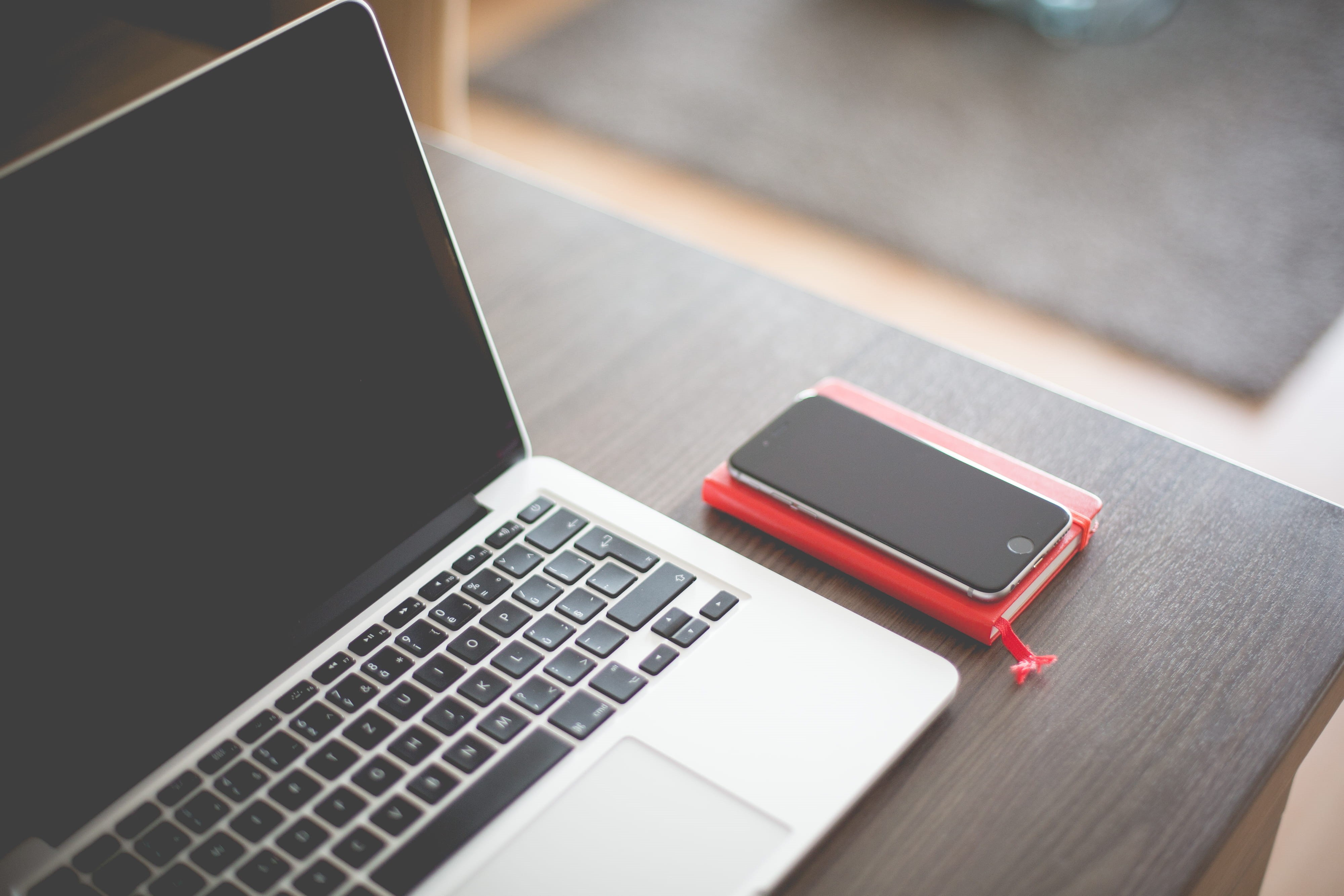 table, top, portability, macbook pro, wood - Material, phone, computer Keyboard, furniture, connection, technology, desk, indoors, iphone, close-up, Business, HD Wallpaper