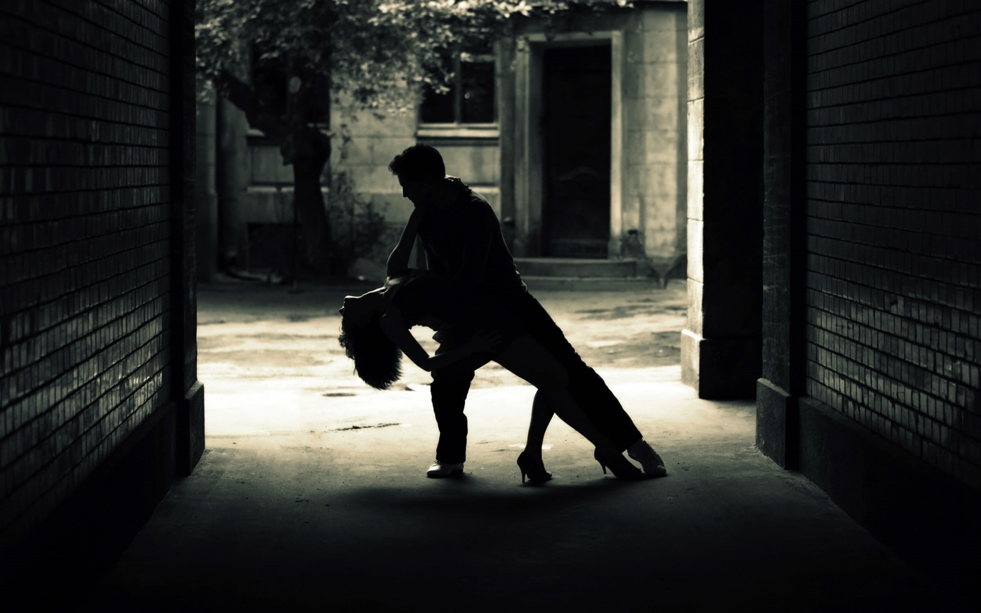 lifestyles, men, one person, Girls, young adult, 1080P, Tango, teenager, males, music, women, love, street, footpath, built structure, brick, silhouette, HD Wallpaper