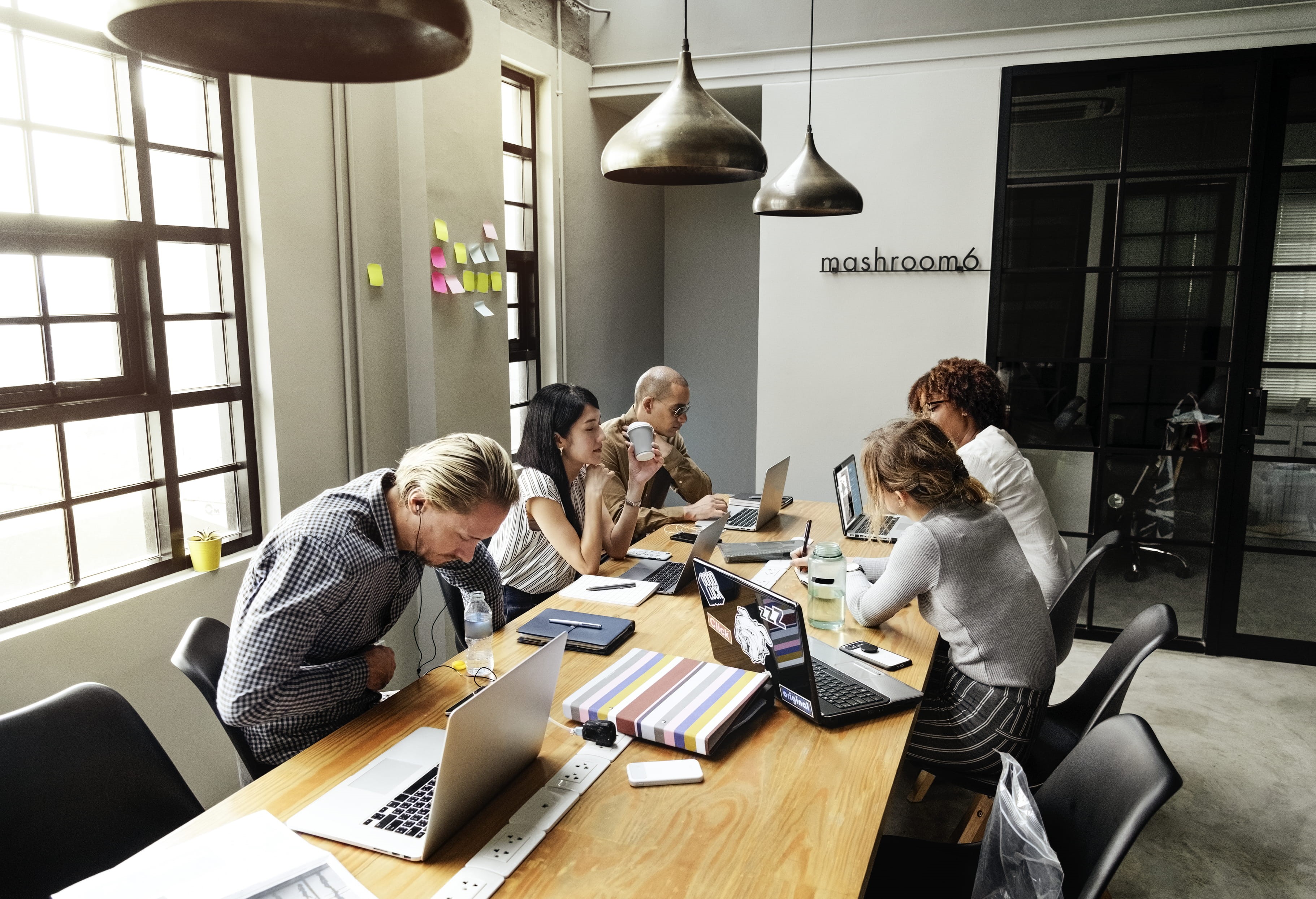 group, sitting, concentrated, coworker, collaborate, group of people, real people, lighting equipment, communication, serious, meeting room, laptops, working, HD Wallpaper