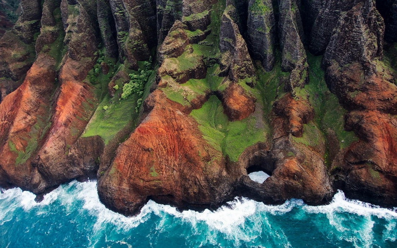 non-urban scene, mountains, 720P, sea, nature, idyllic, coast, waterfront, water, beauty in nature, Kauai, day, swimming pool, island, rock formation, HD Wallpaper