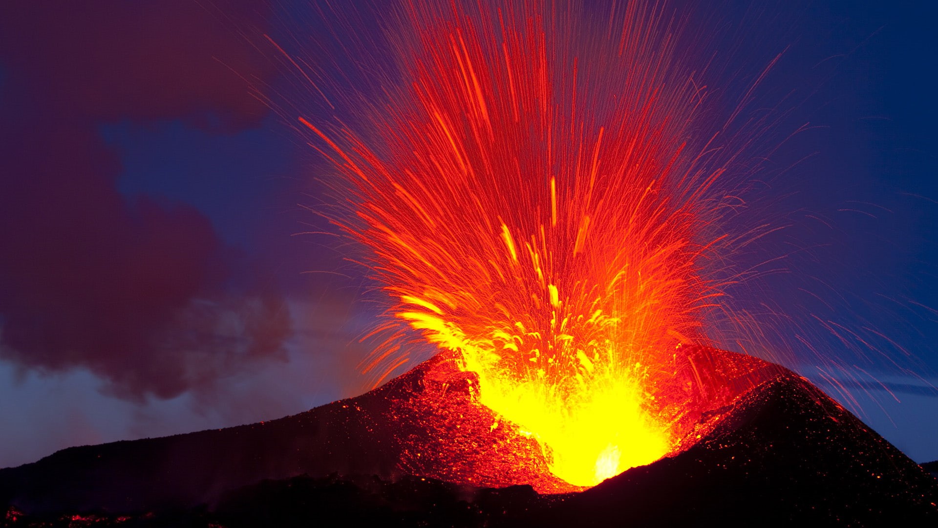 eruption, lava, night, 1080P, hd, volcano, nature, HD Wallpaper