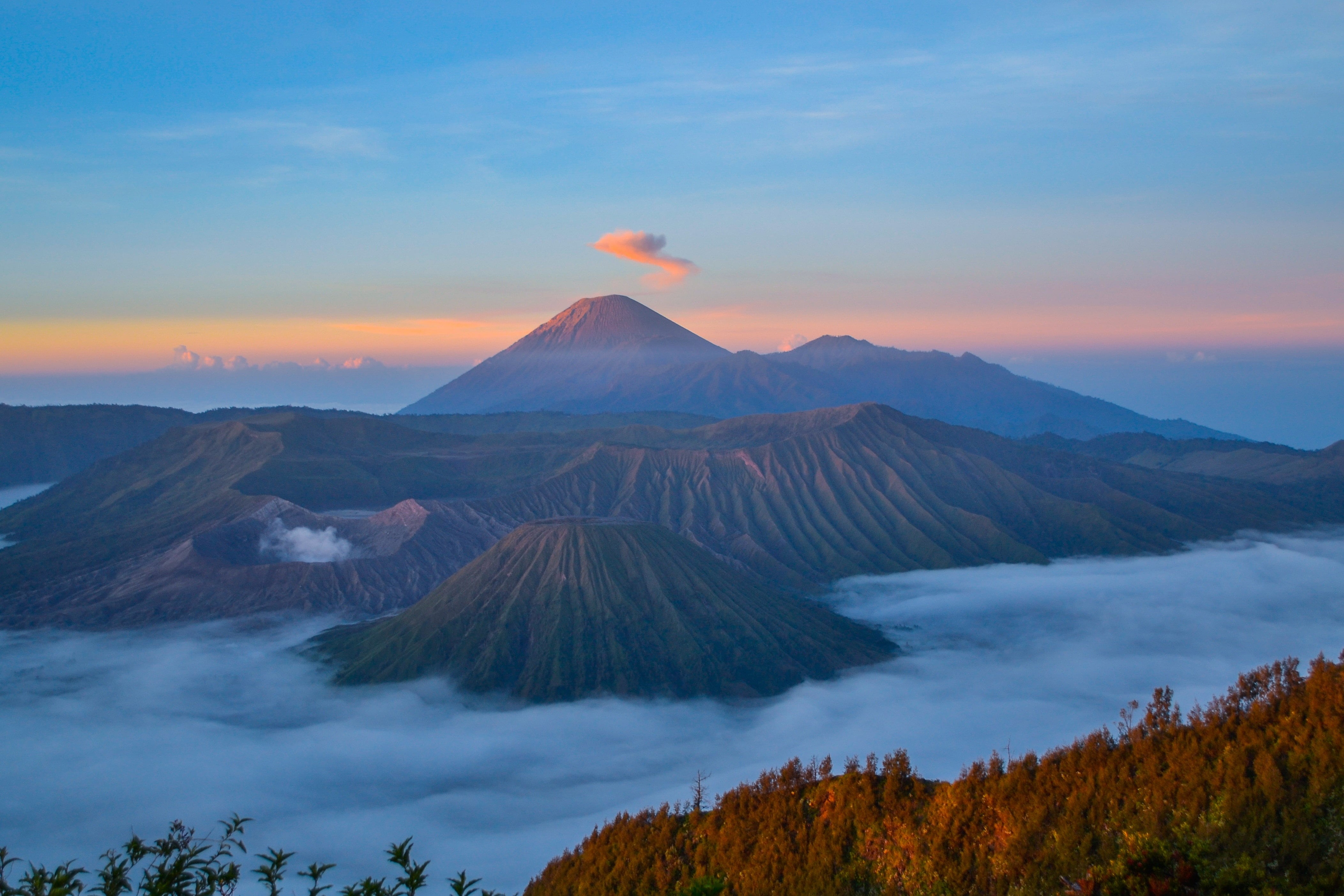 idyllic, volcanic crater, tranquil scene, bromo tengger semeru national park, non-urban scene, power in nature, smoke - physical structure, brown, indonesia, HD Wallpaper