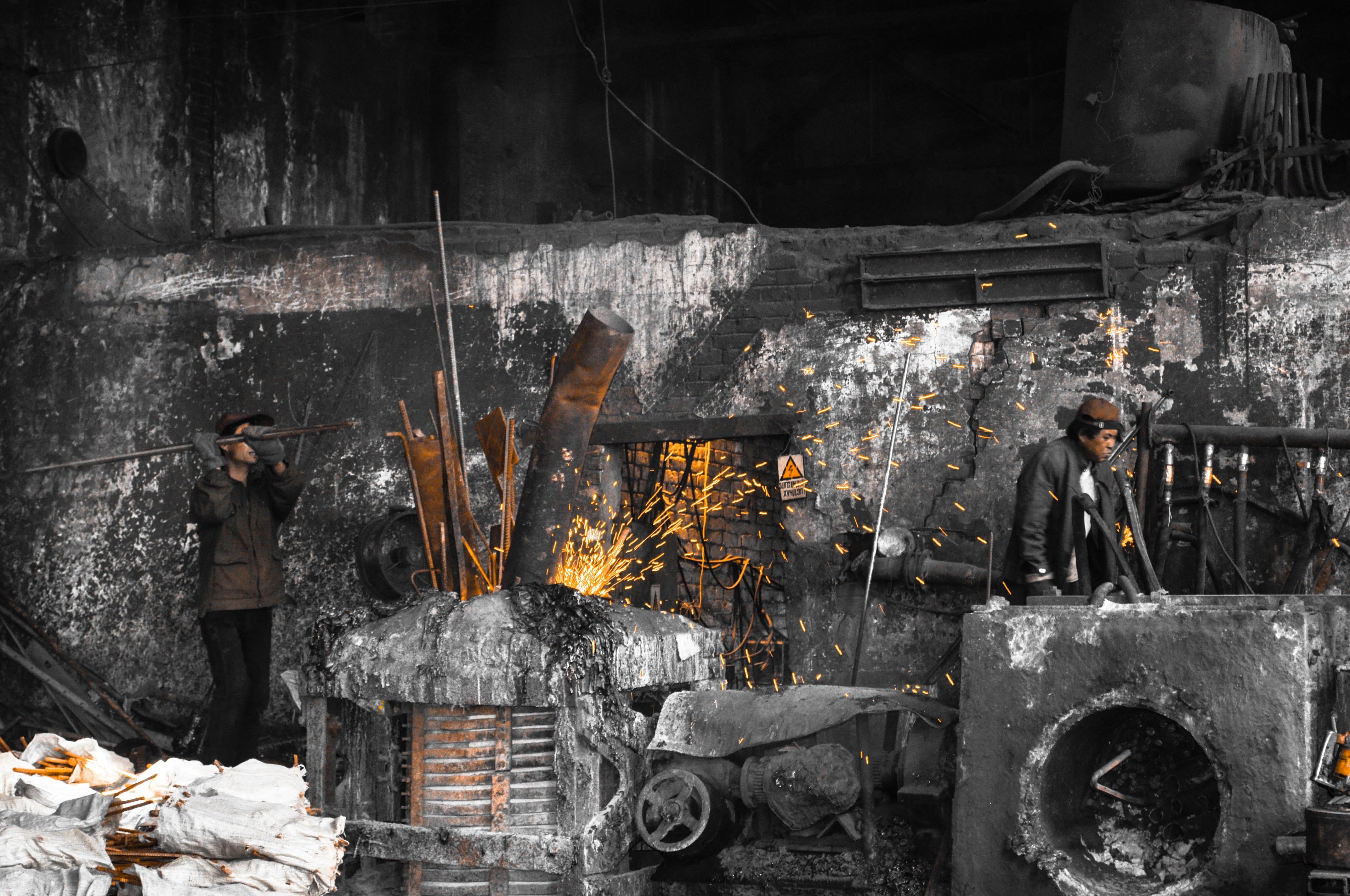 glowing, motion, architecture, melting, day, fire, safety, worker, hot, steel, nature, heat, tool, flame, heat - temperature, factory, working, metal industry, HD Wallpaper