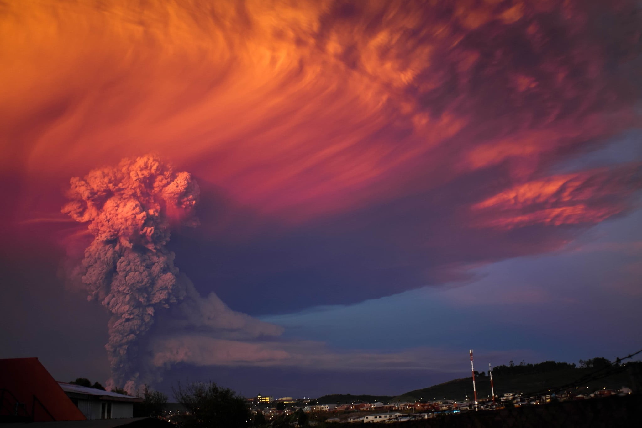 clouds, building, beauty in nature, mountain, 1080P, smoke - physical structure, Calbuco Volcano, architecture, non-urban scene, cloud - sky, world, sky, HD Wallpaper