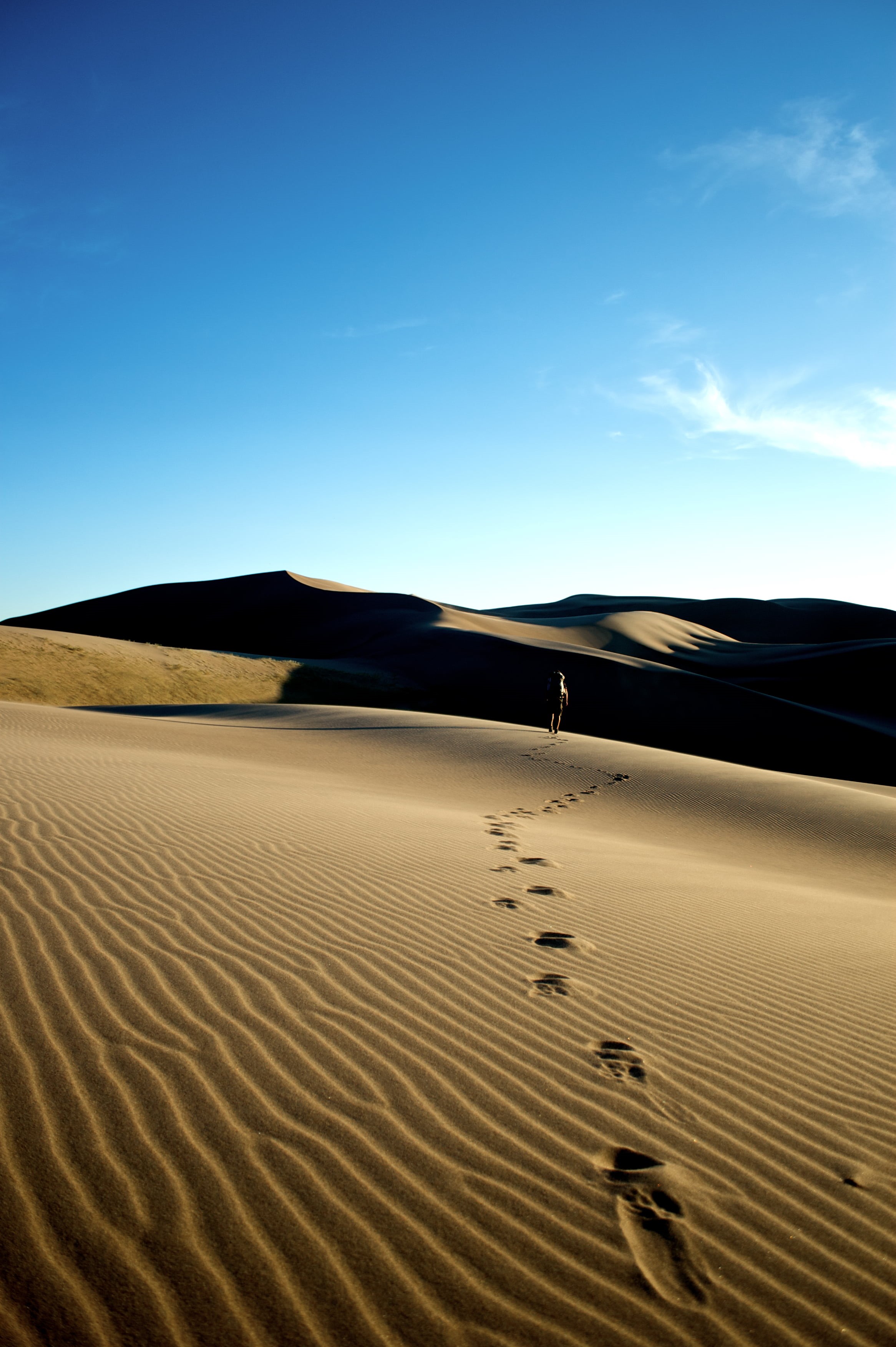 no People, sand  dunes, person, dry, outdoors, sand, sand Dune, desert, national  park, mountains, walking, daytime, colorful, nature, 2K, Hiking, leaving, Phone HD Wallpaper