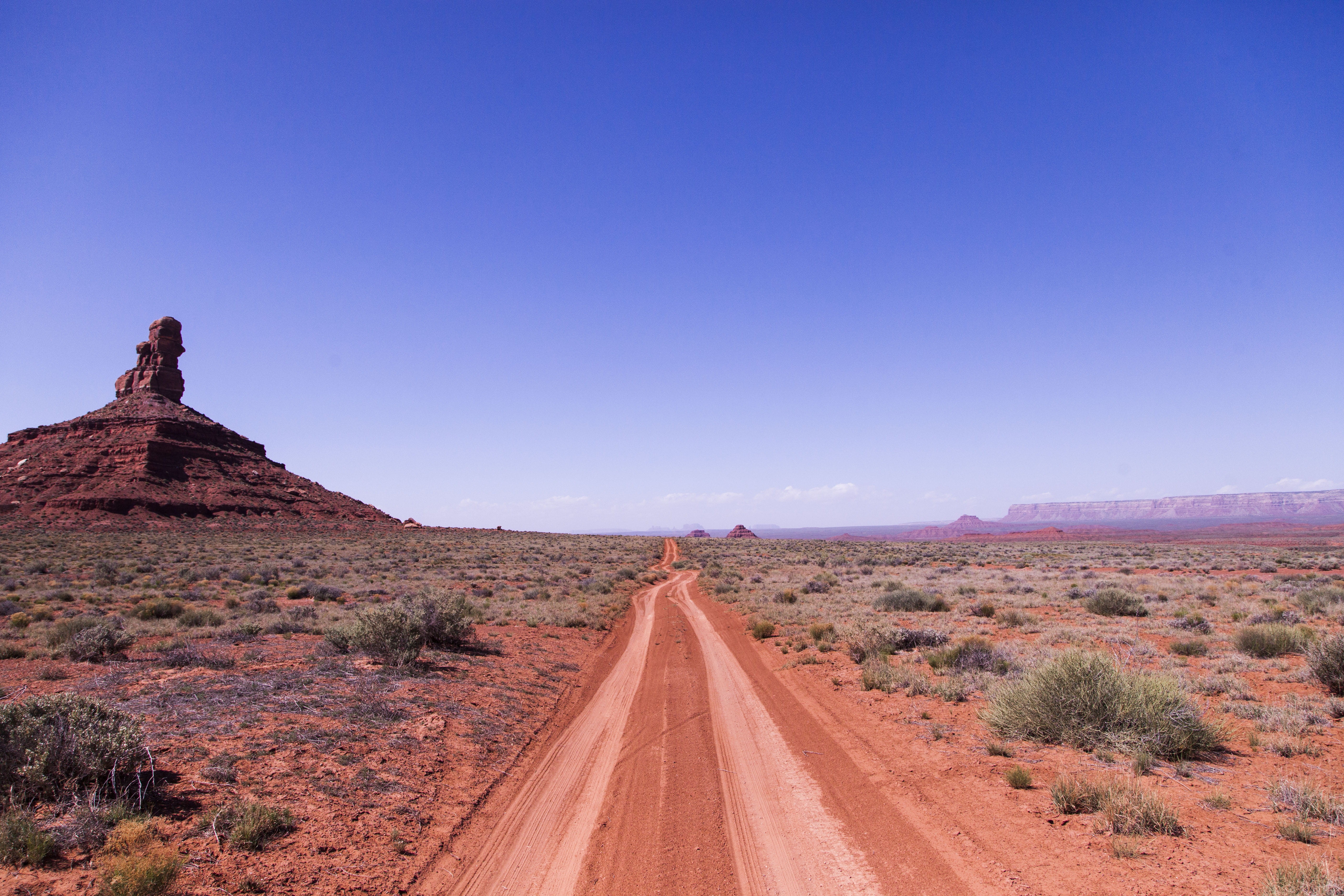 clear, no people, soil, solid, scenics - nature, brown, desert, diminishing perspective, road, scenic, clear sky, blue sky, semi-arid, mountain, arid climate, HD Wallpaper