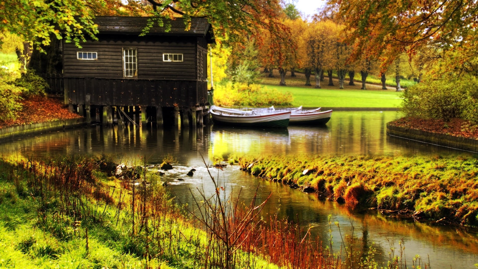 multi Colored, bridge - Man Made Structure, architecture, change, fall, reflection, green, leaf, white, river, travel, boat, park - Man Made Space, netherlands, HD Wallpaper