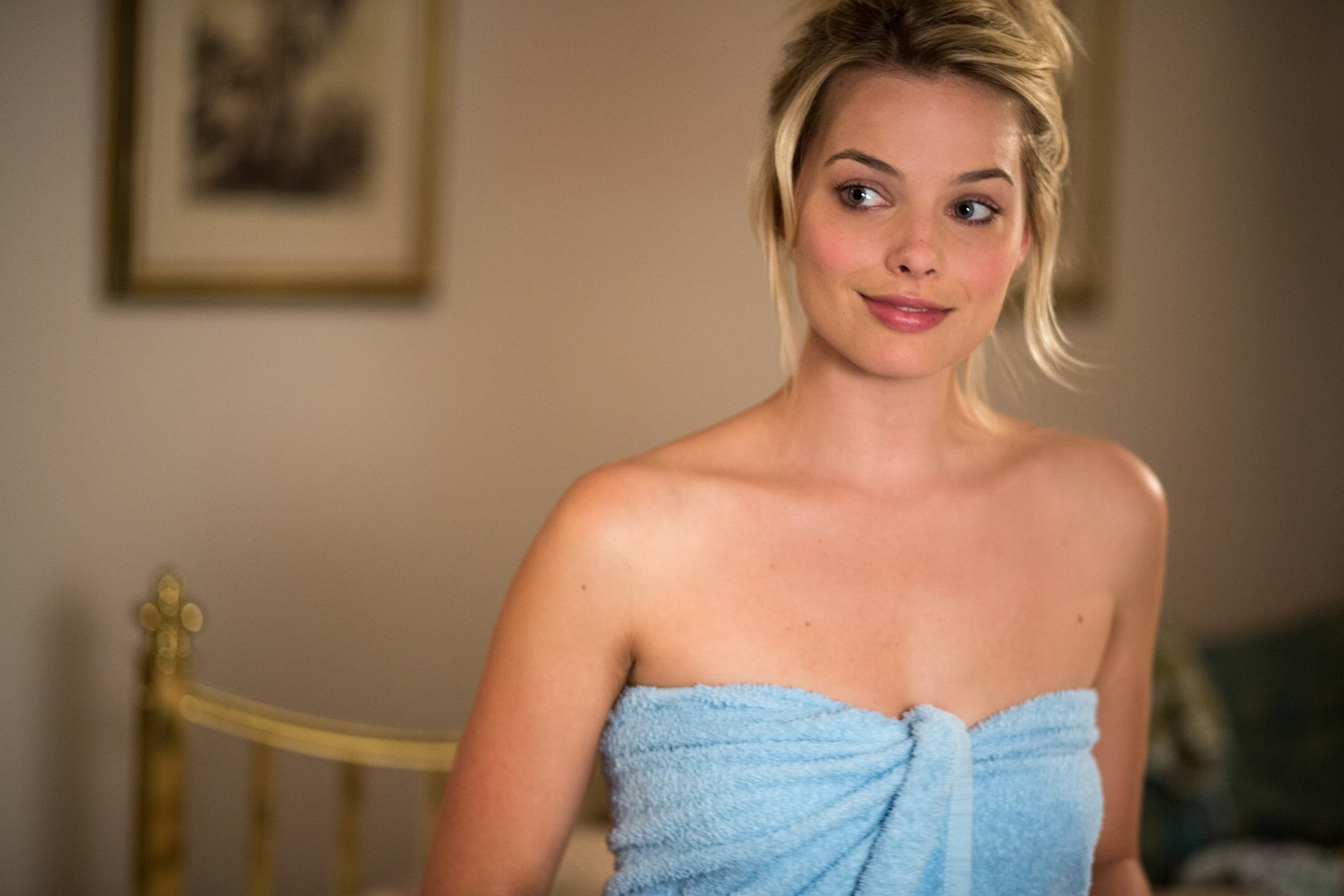 beautiful woman, hair, looking at camera, hairstyle, bare shoulders, adult, towel, emotion, one person, Margot Robbie, blond hair, front view, portrait, HD Wallpaper