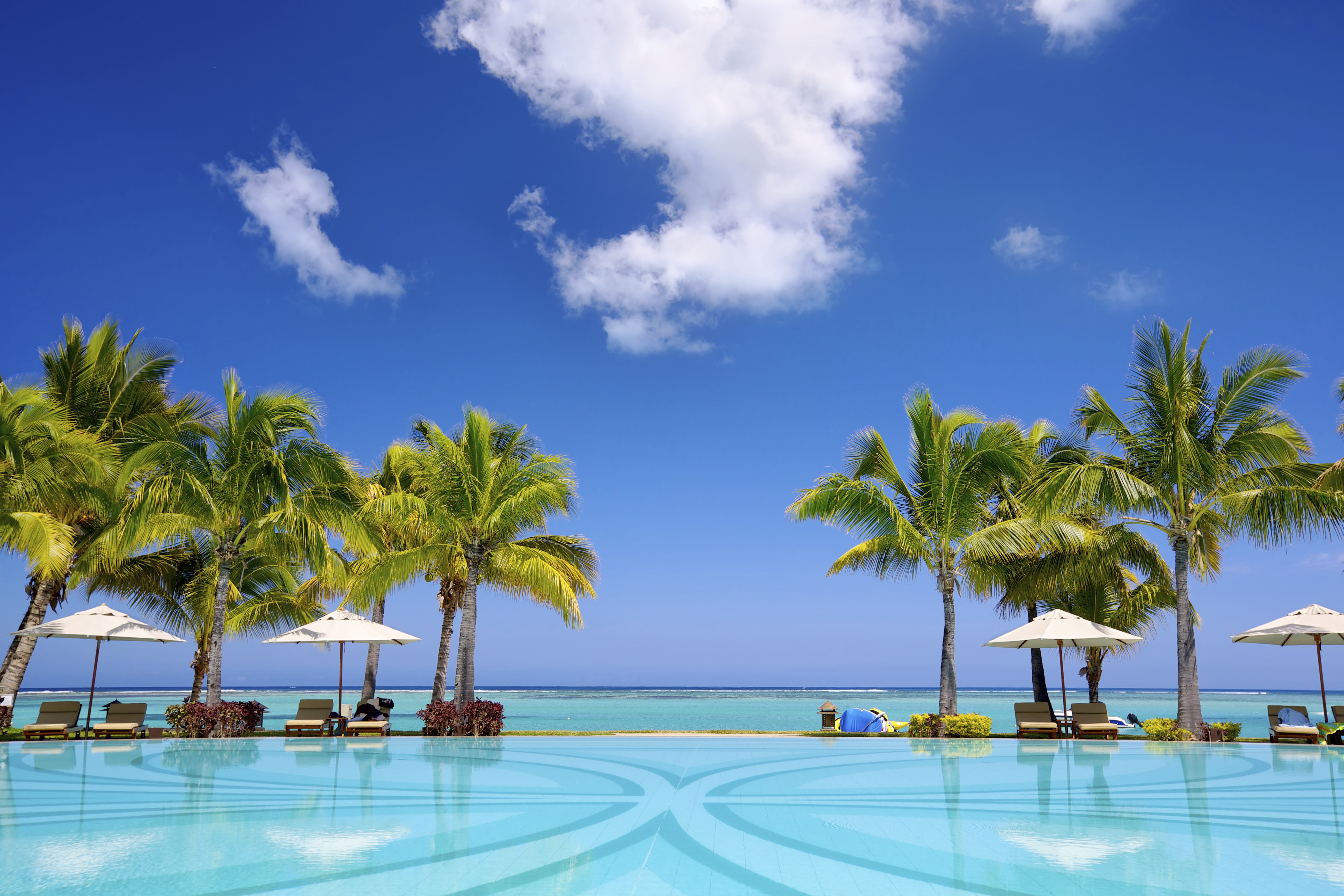 cloud - sky, scenics - nature, pool, tree, idyllic, infinity pool, 5K, relaxation, sunlight, palm, journey, landscape, palm trees, turquoise Colored, chair, HD Wallpaper